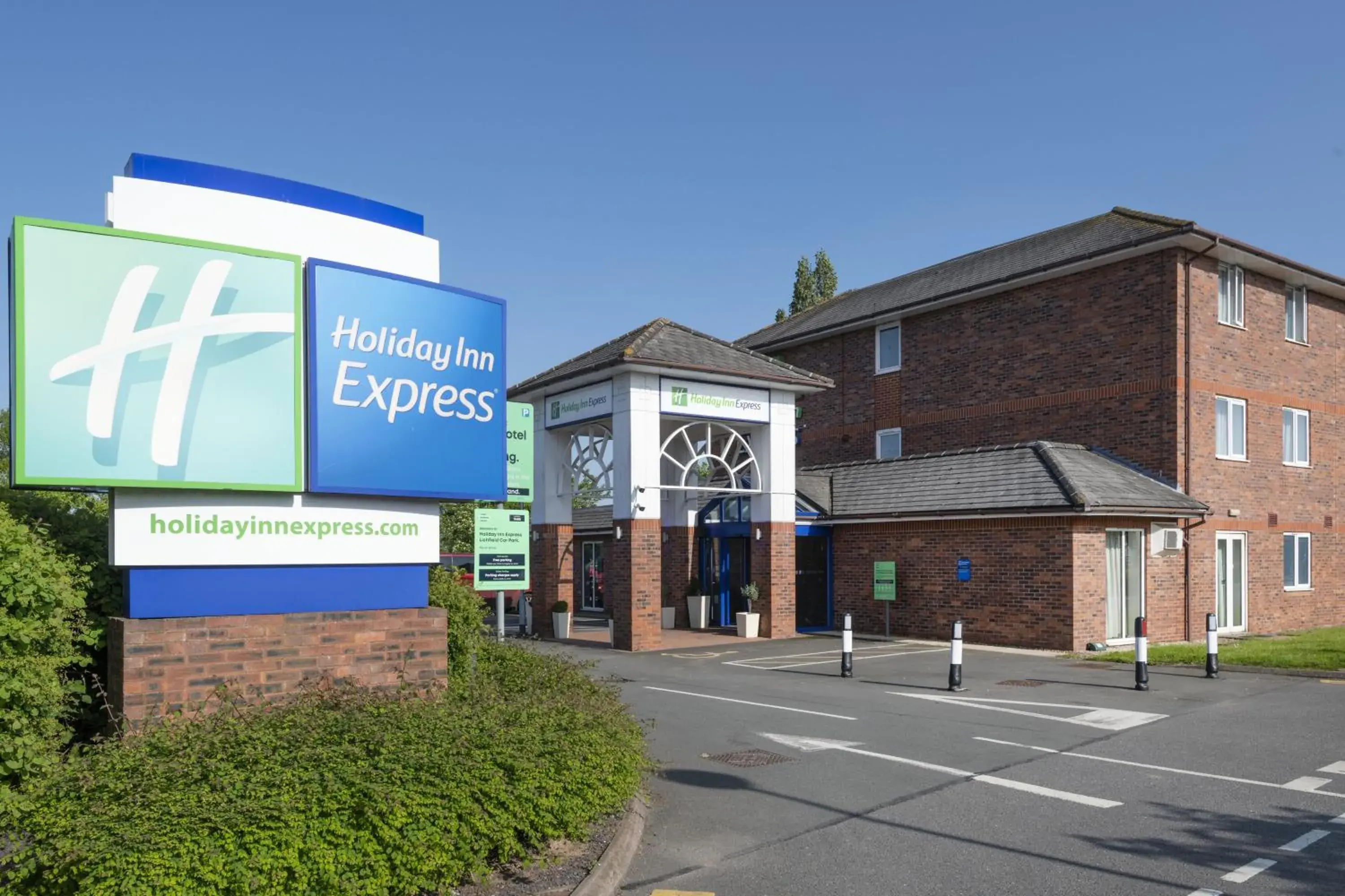 Property building in Holiday Inn Express Lichfield by IHG Property building in Holiday Inn Express Lichfield by IHG