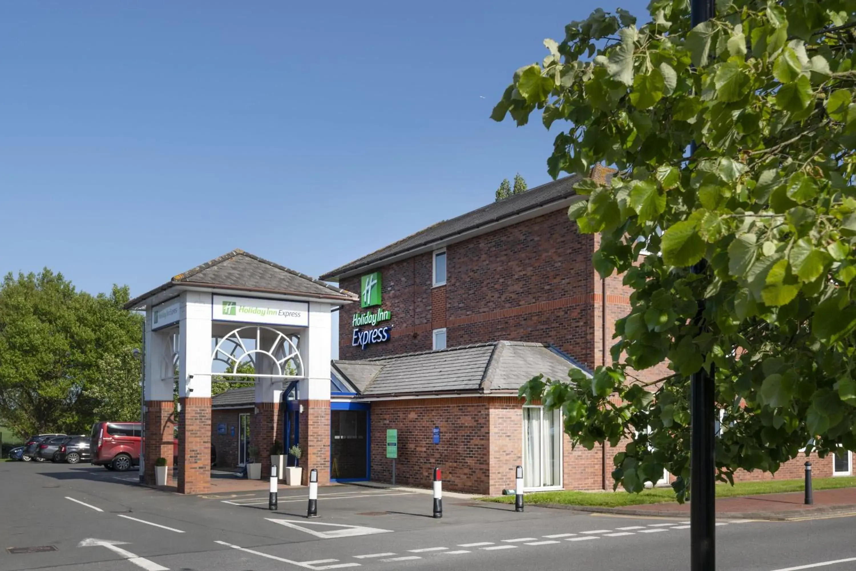 Property building in Holiday Inn Express Lichfield by IHG Property building in Holiday Inn Express Lichfield by IHG