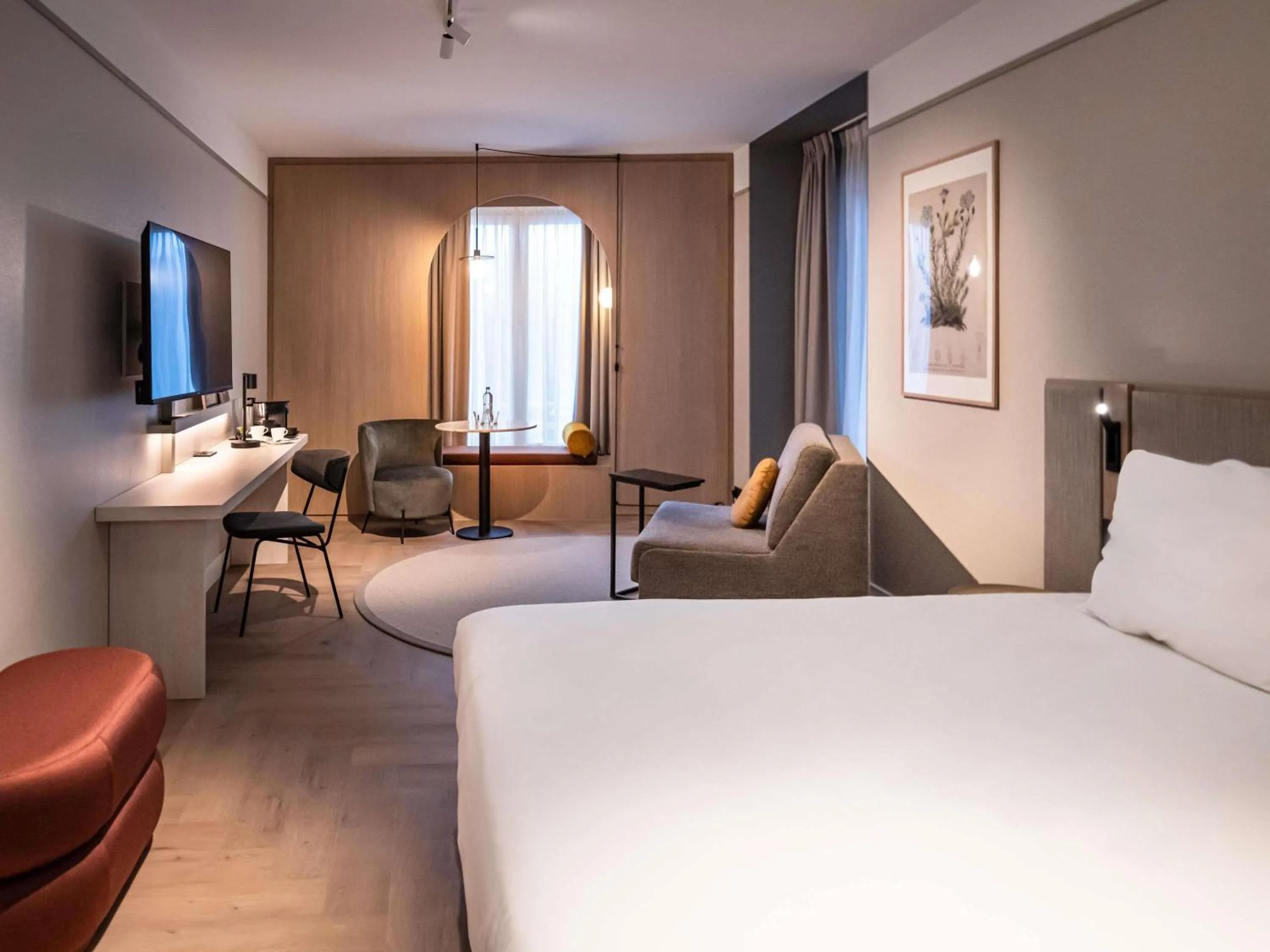 Bedroom, Bed in Mercure Liege City Centre