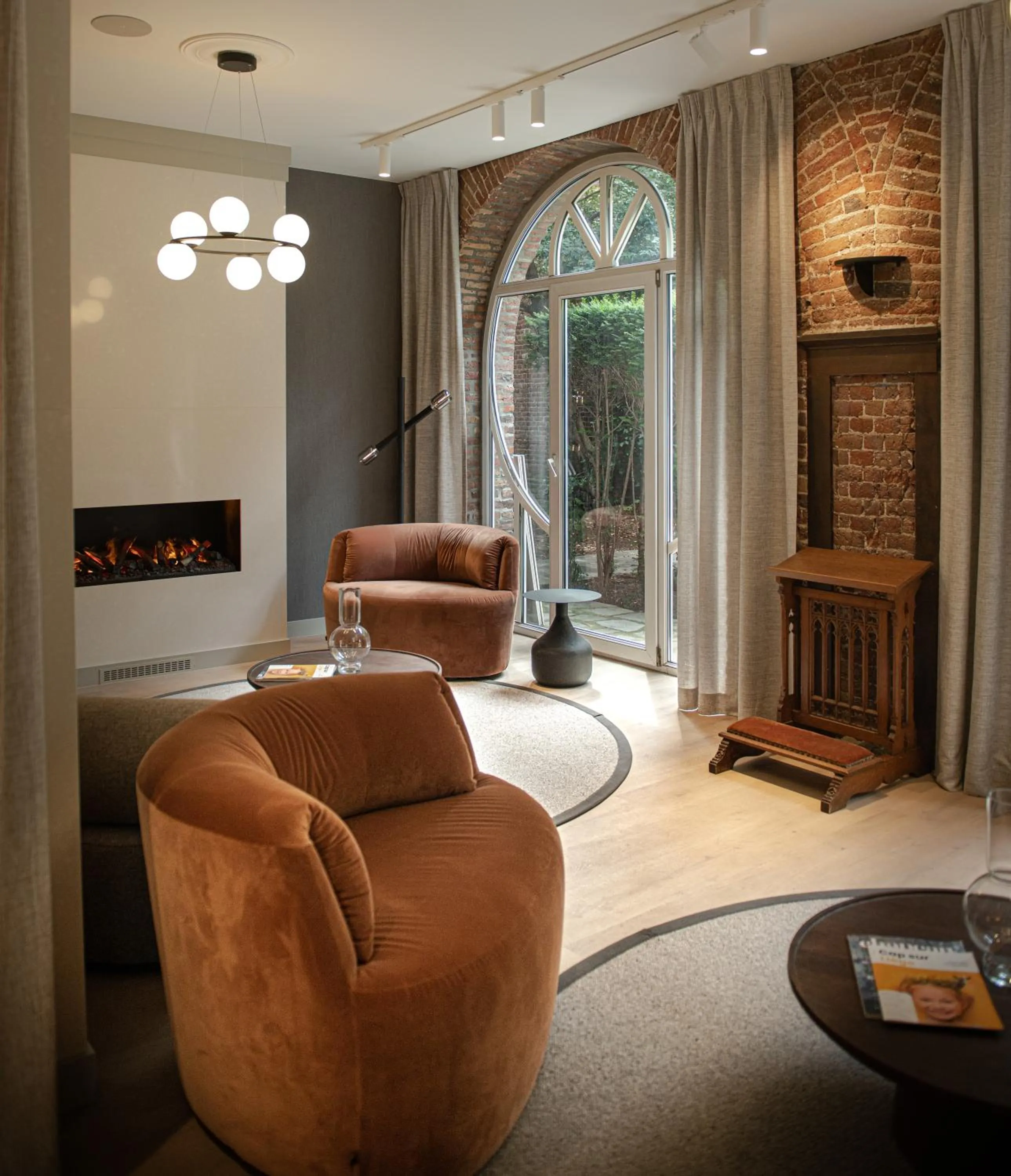 Lobby or reception in Mercure Liege City Centre