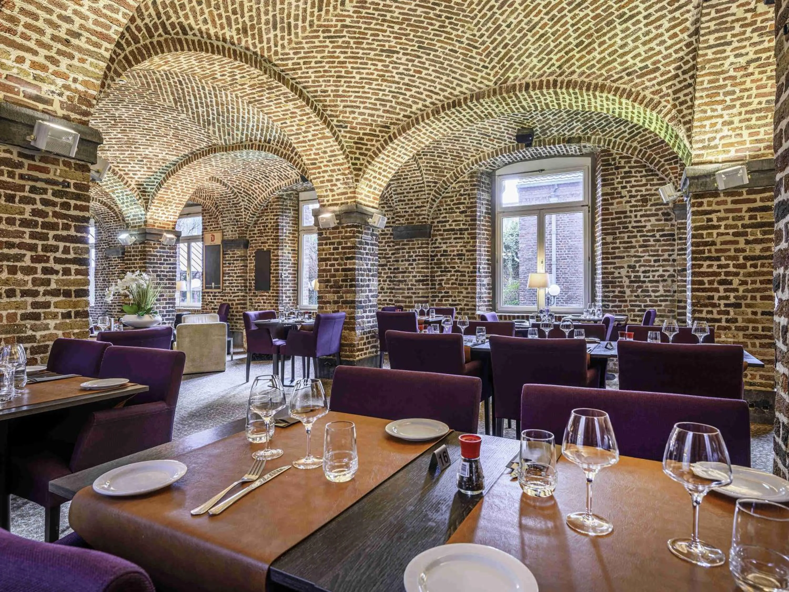 Restaurant/places to eat in Mercure Liege City Centre