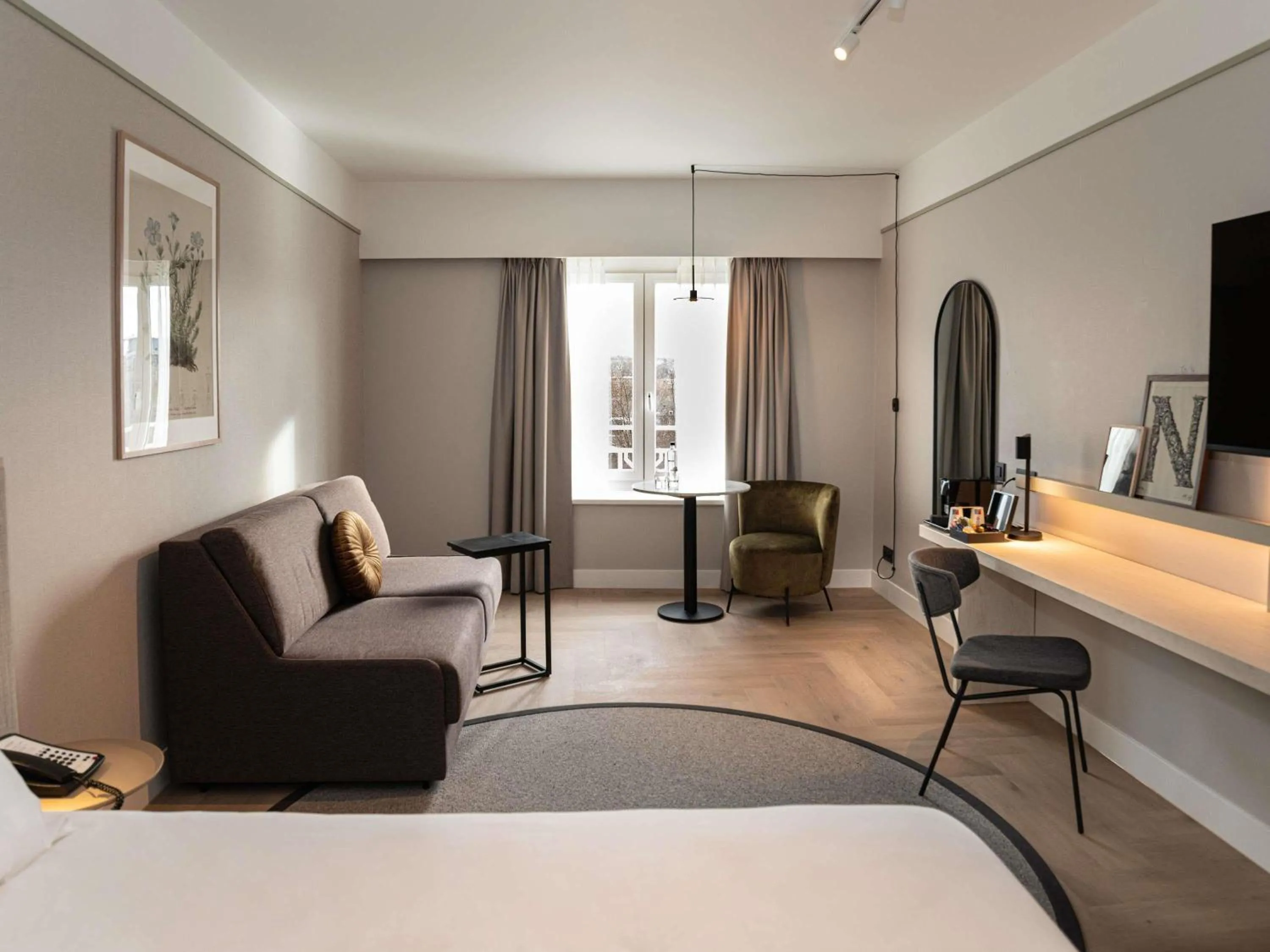 Bedroom, Bed in Mercure Liege City Centre