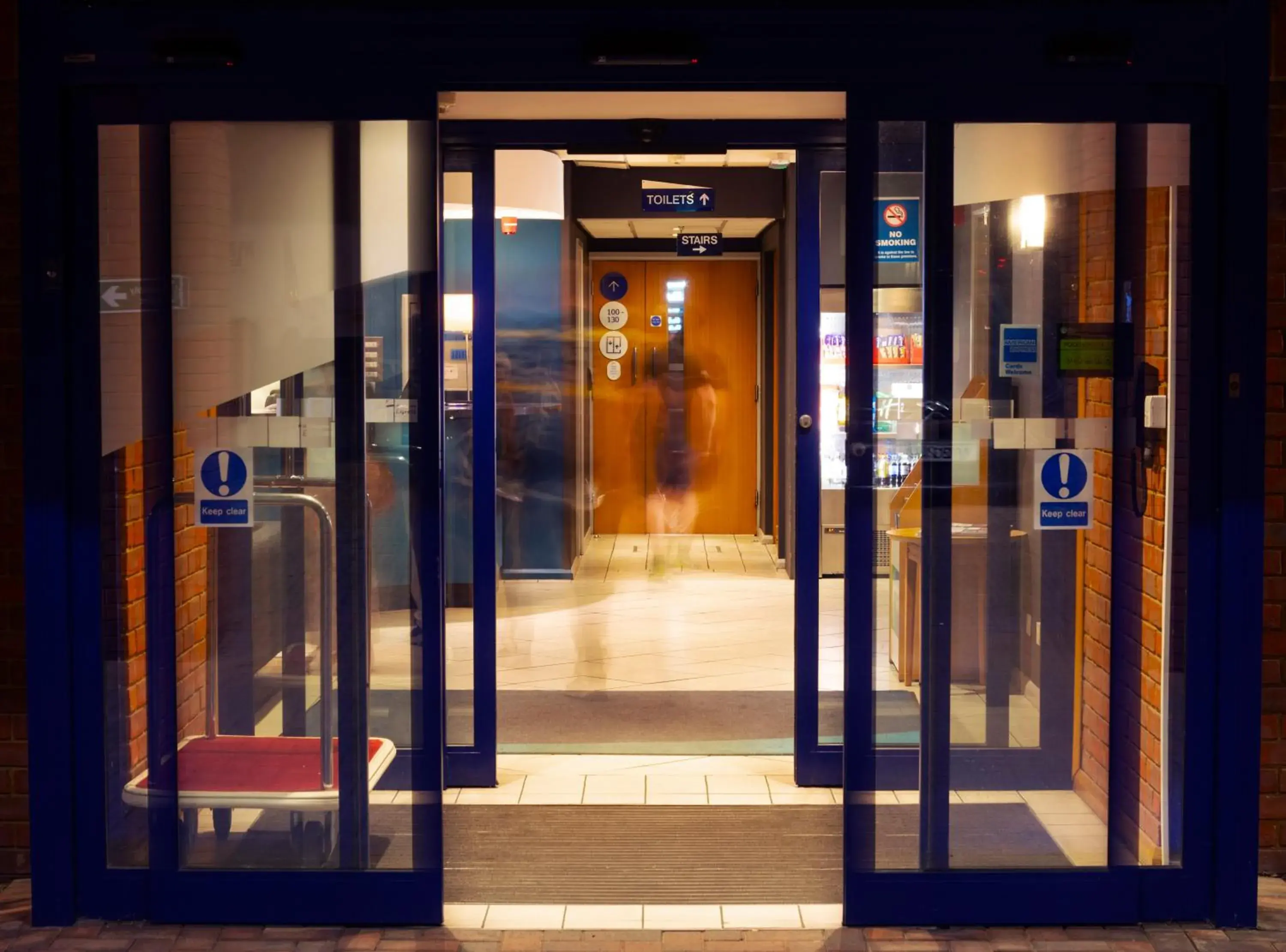 Property building in Holiday Inn Express Gloucester - South by IHG Property building in Holiday Inn Express Gloucester - South by IHG