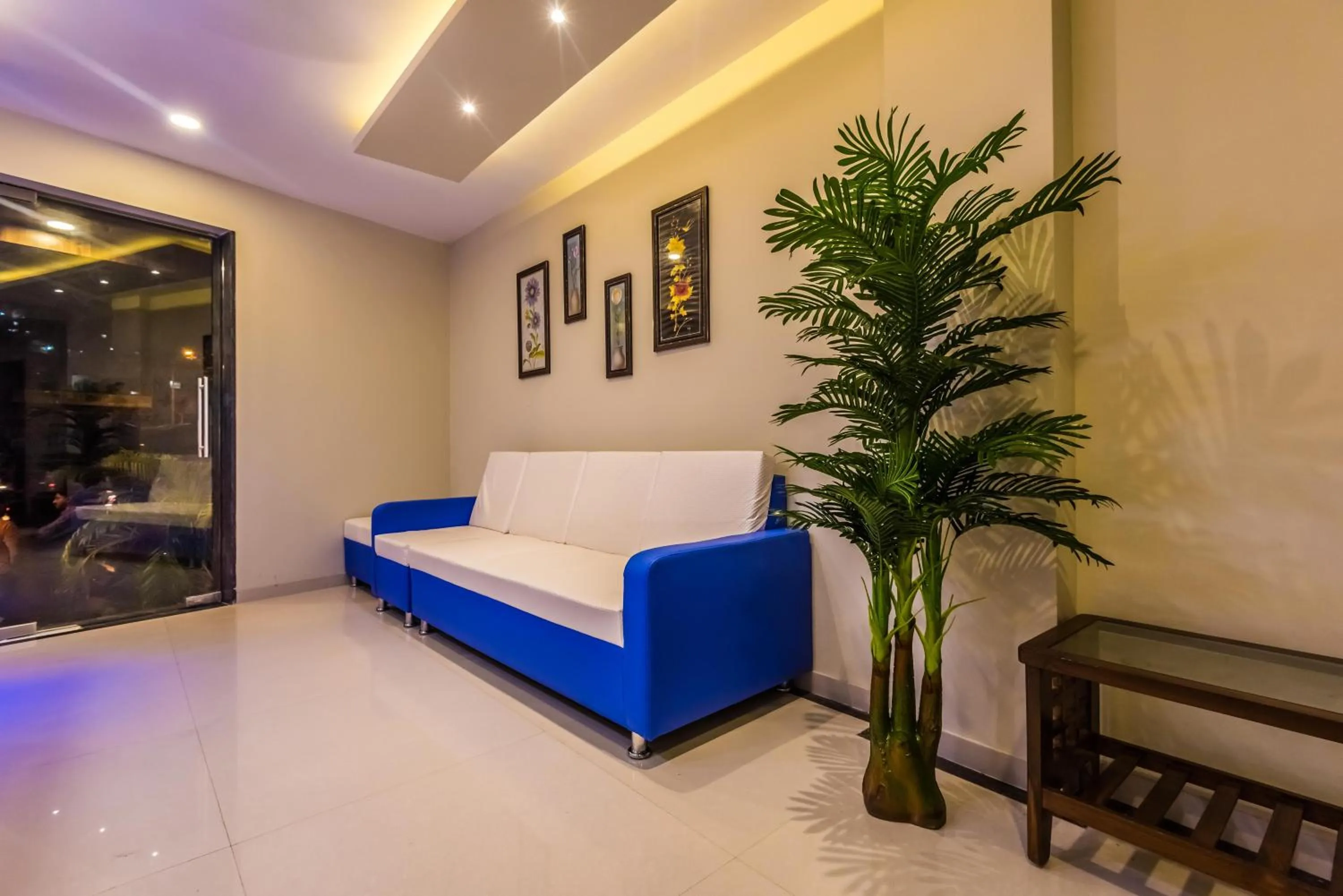 Lobby or reception in Hotel atlas grand andheri midc