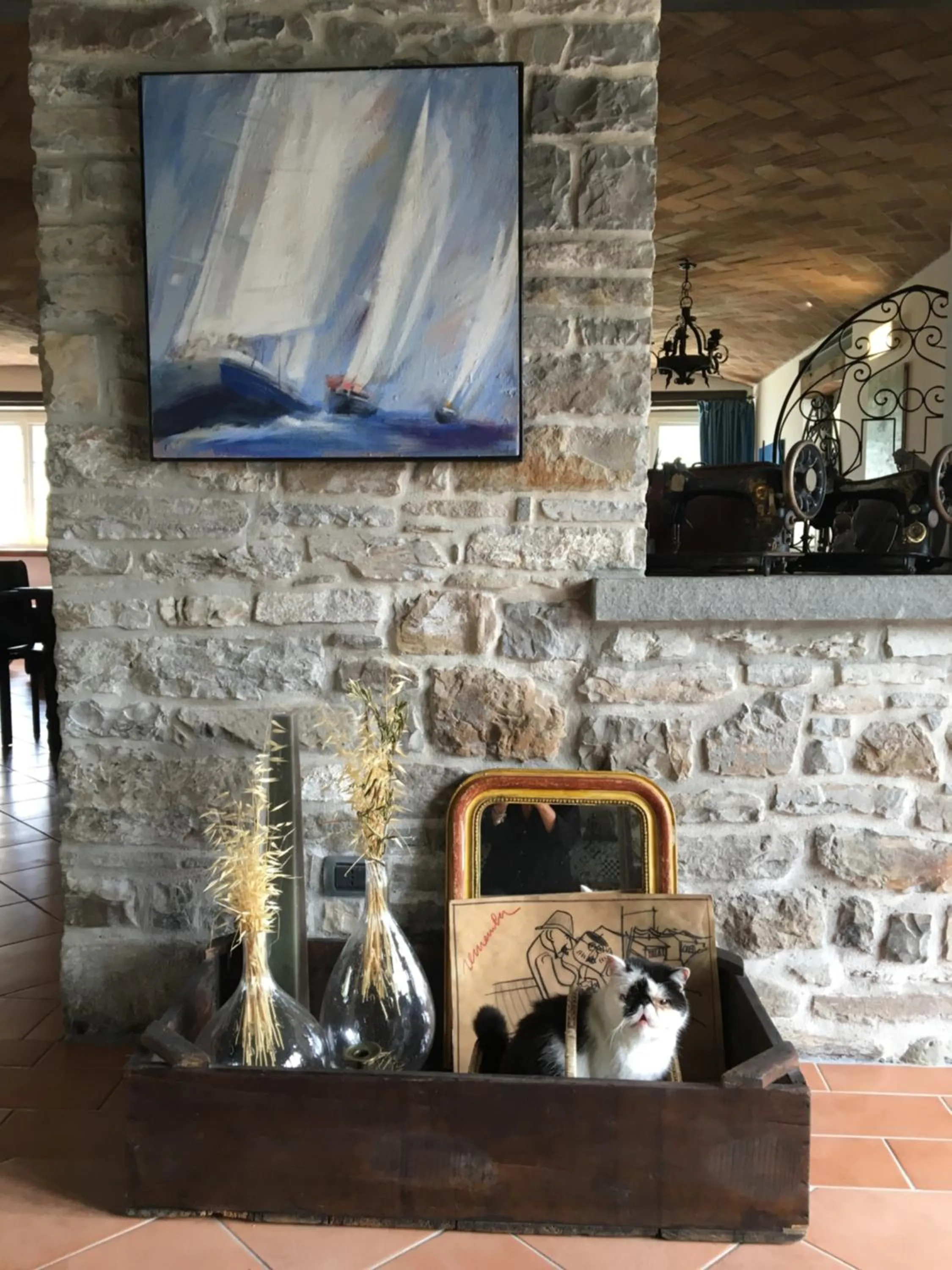 Communal lounge/ TV room in La Locanda nel vento