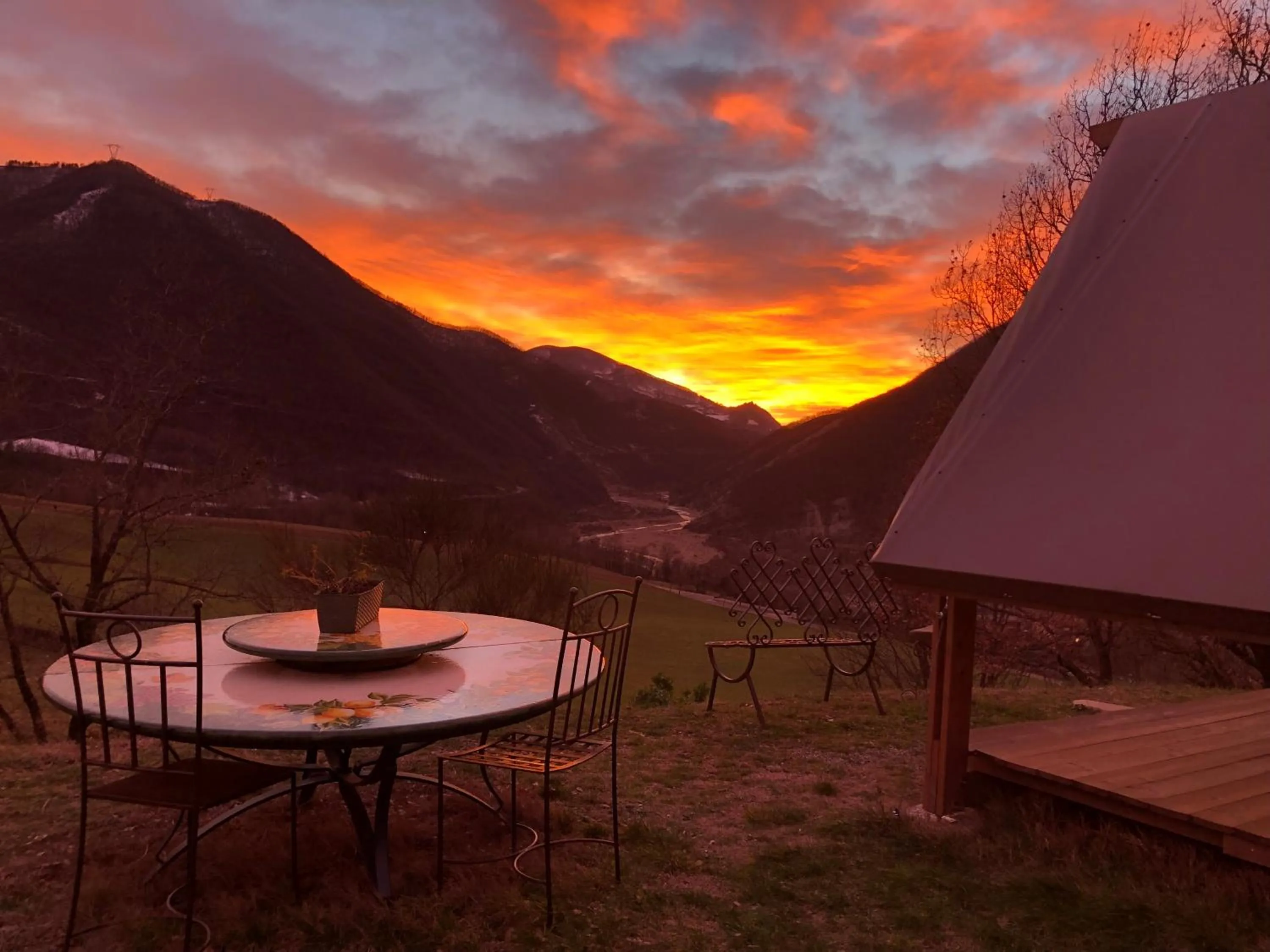 Sunset in La Locanda nel vento