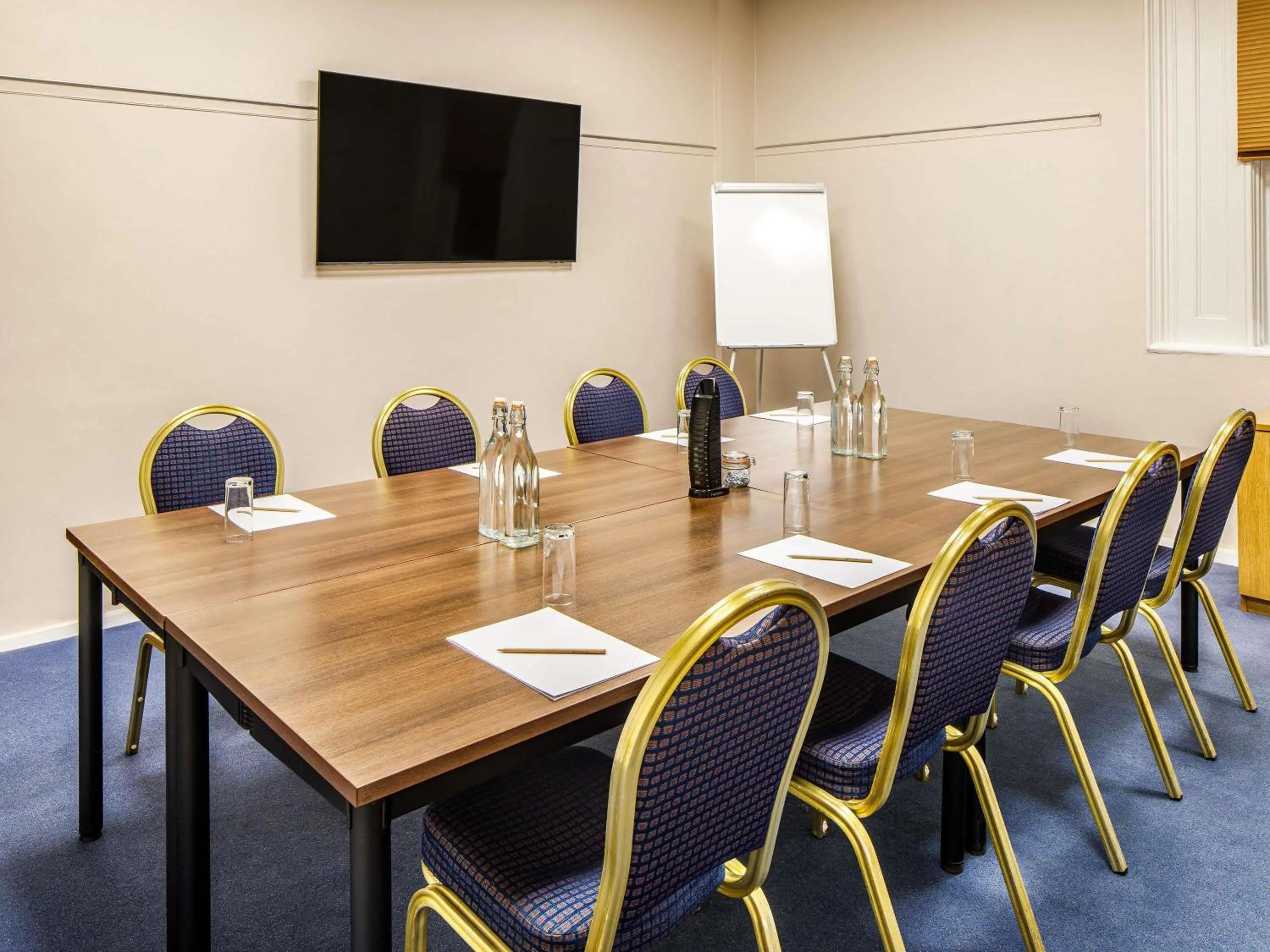 Meeting/conference room in Mercure Maidstone Great Danes Hotel