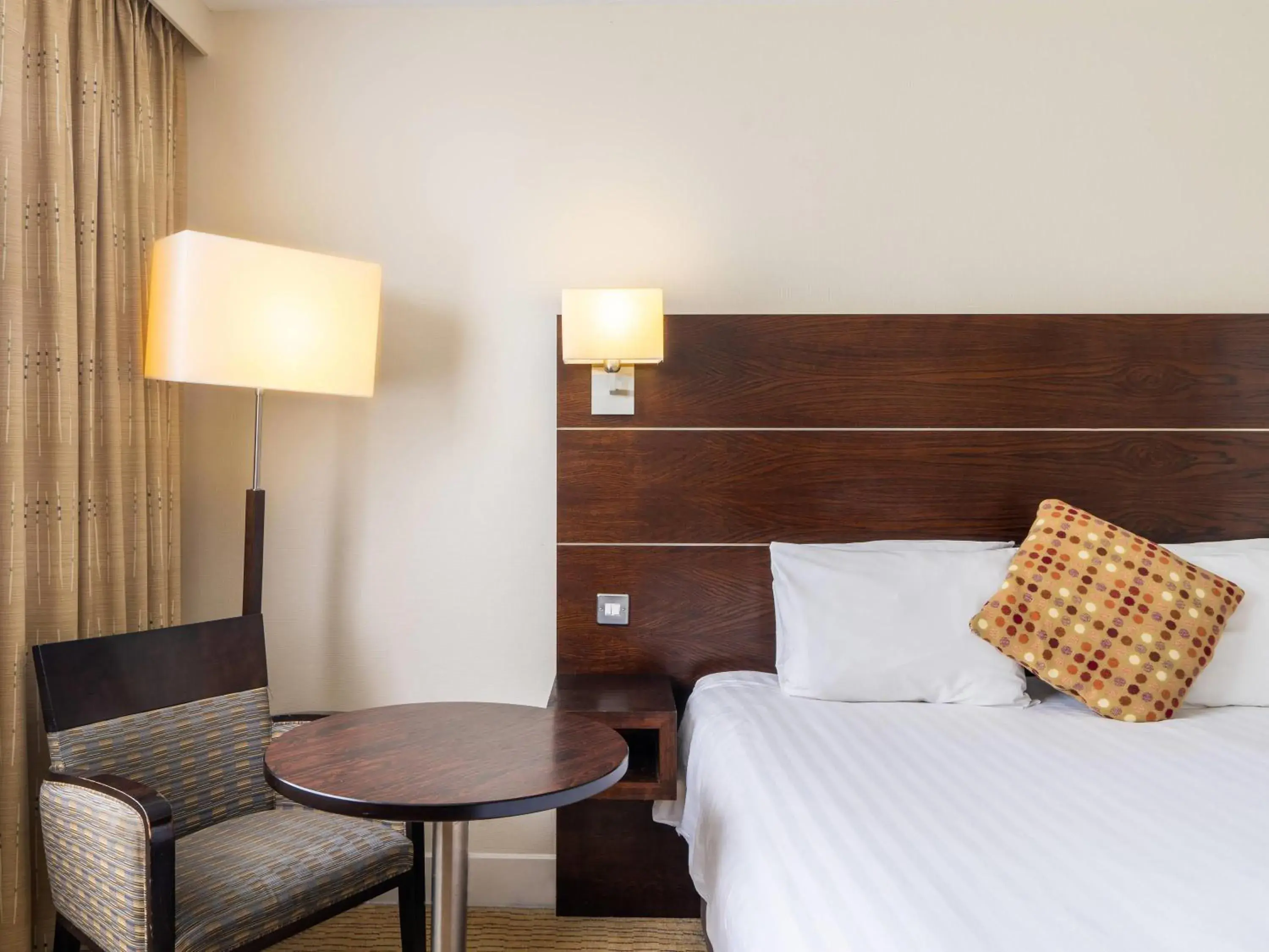 Bedroom, Bed in Mercure Maidstone Great Danes Hotel Bedroom, Bed in Mercure Maidstone Great Danes Hotel