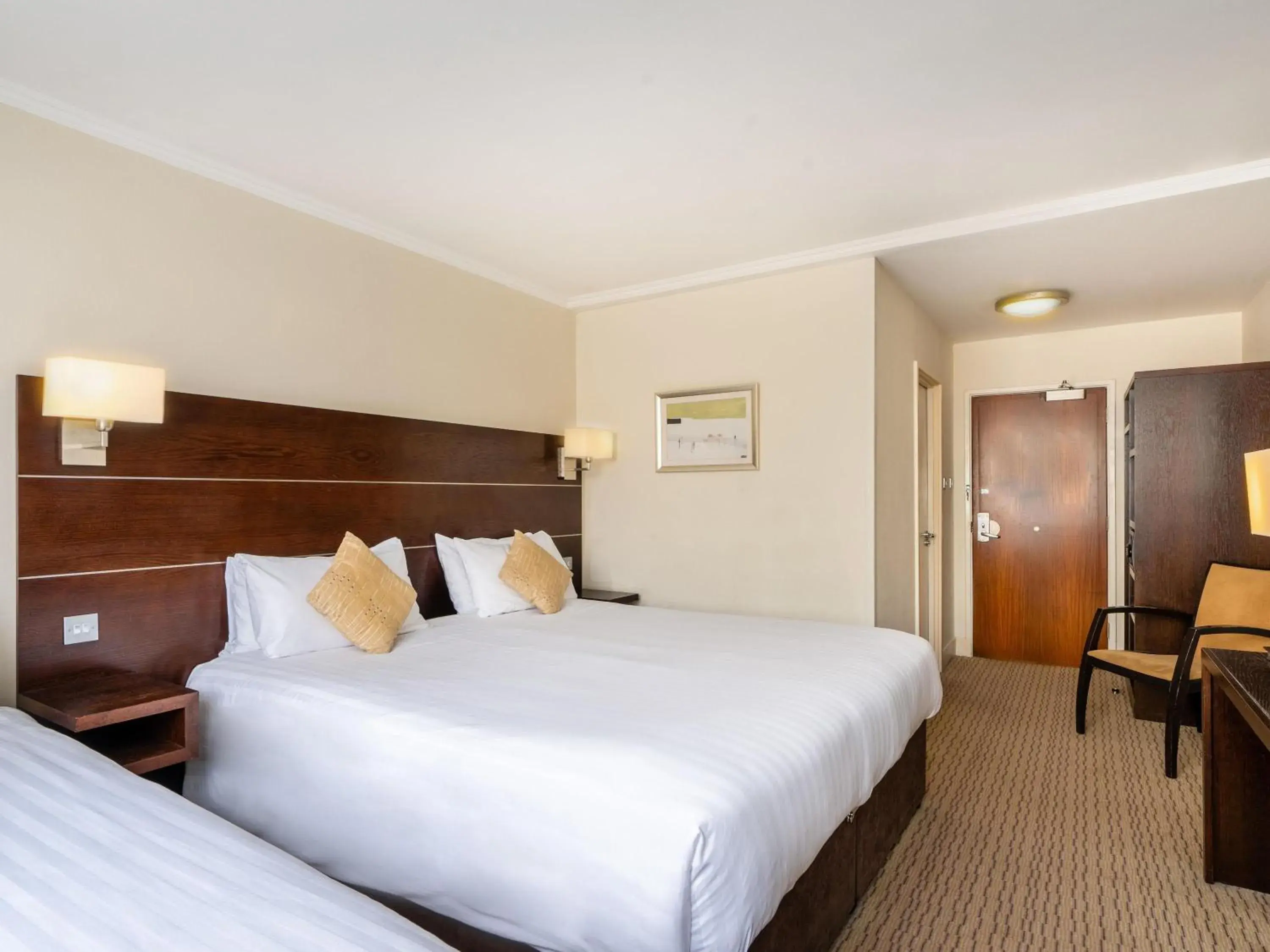 Bedroom, Bed in Mercure Maidstone Great Danes Hotel Bedroom, Bed in Mercure Maidstone Great Danes Hotel