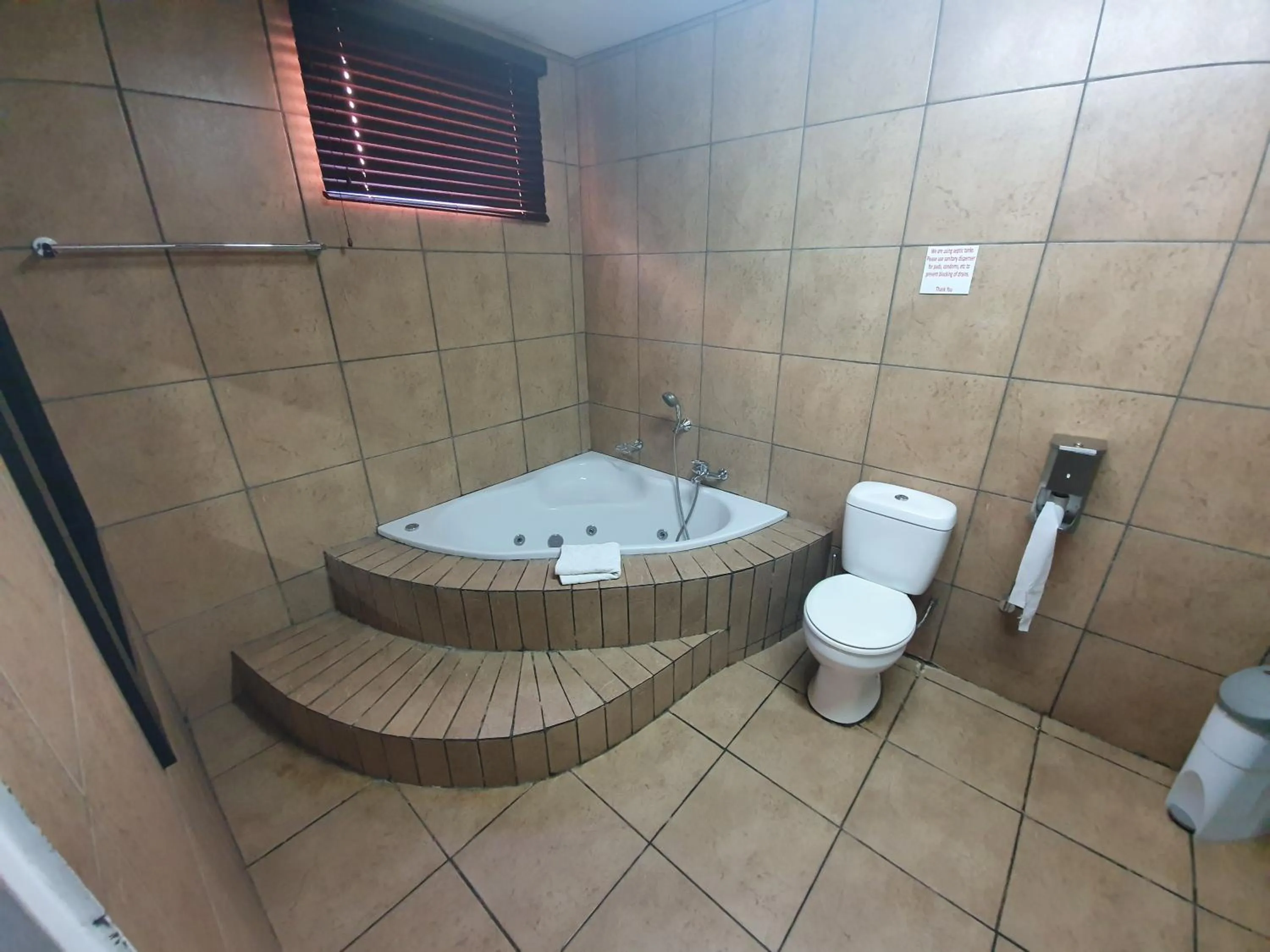 Bathroom in Leach Lodge