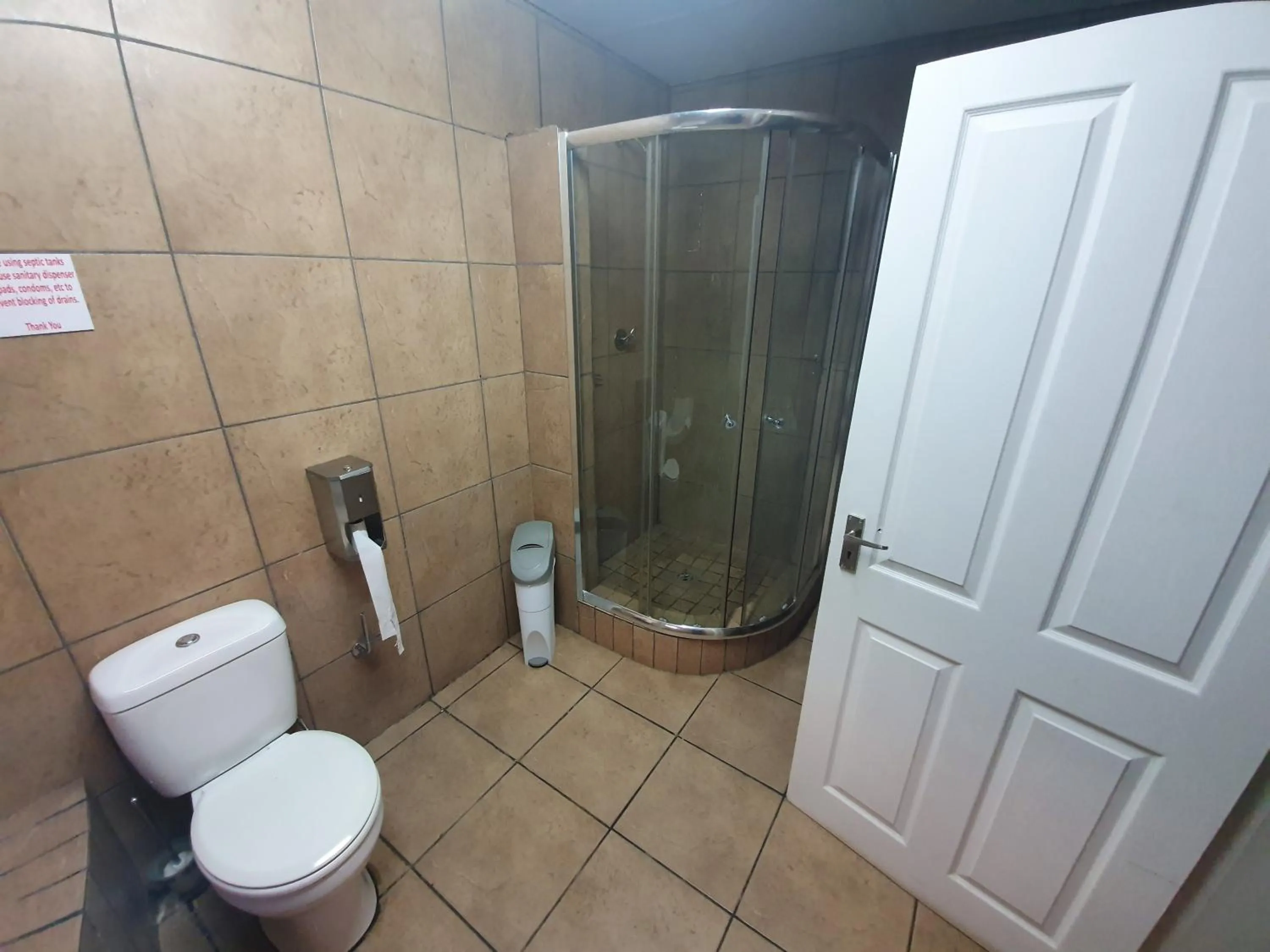 Bathroom in Leach Lodge