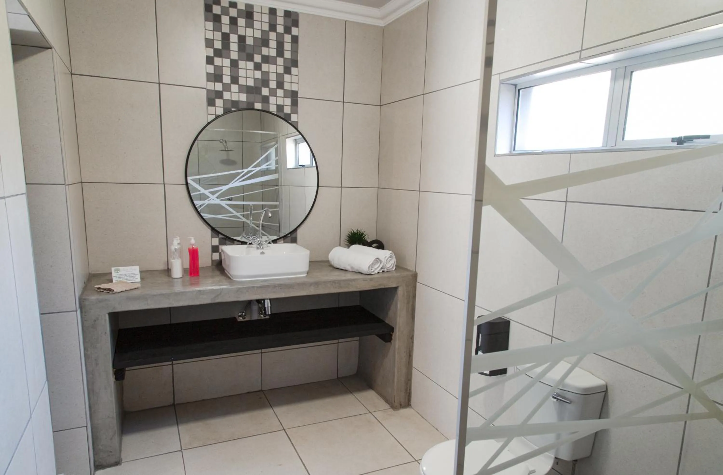 Bathroom in Leach Lodge