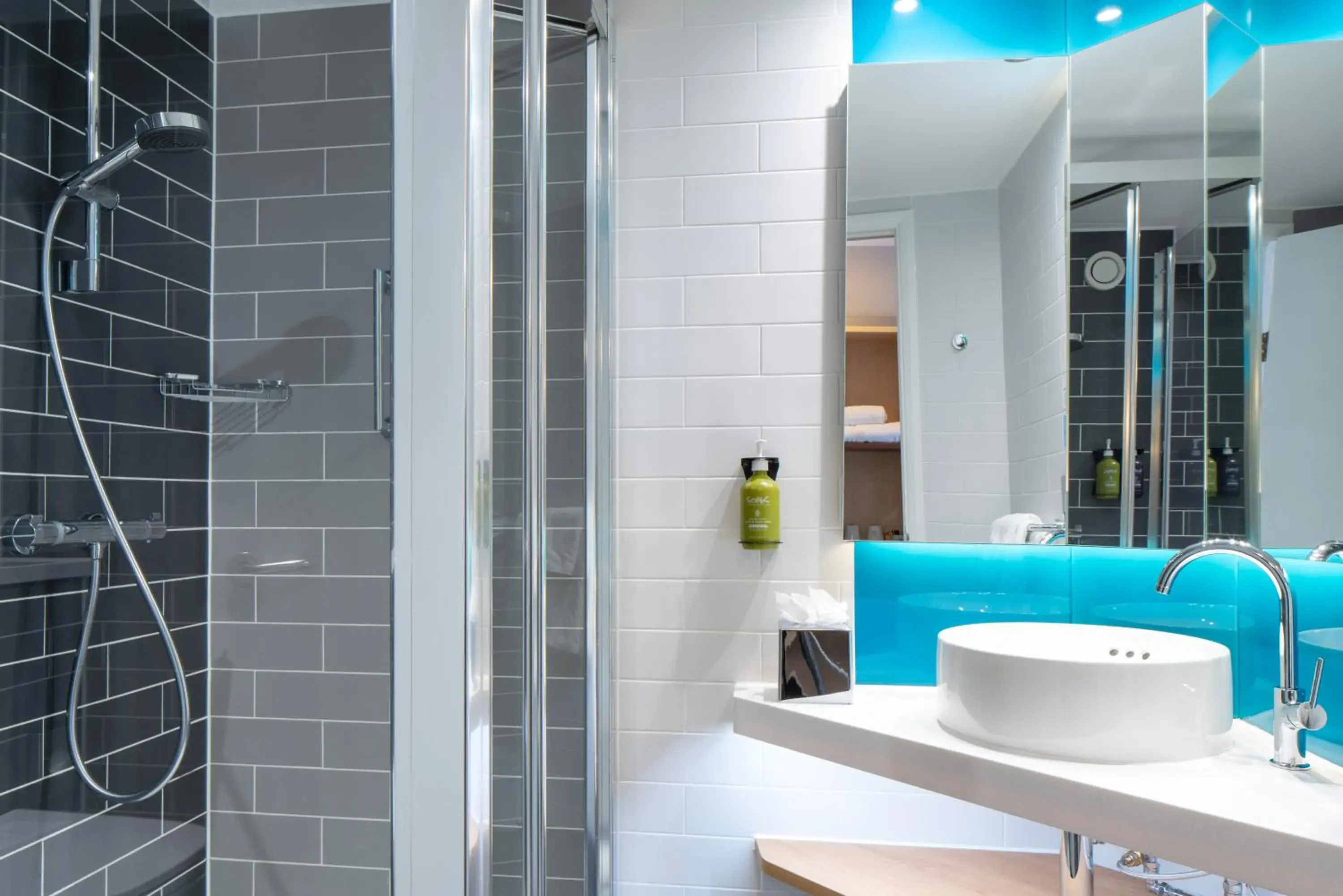 Standard Single Room with Free Hot Breakfast in Holiday Inn Express Southwark by IHG Standard Single Room with Free Hot Breakfast in Holiday Inn Express Southwark by IHG