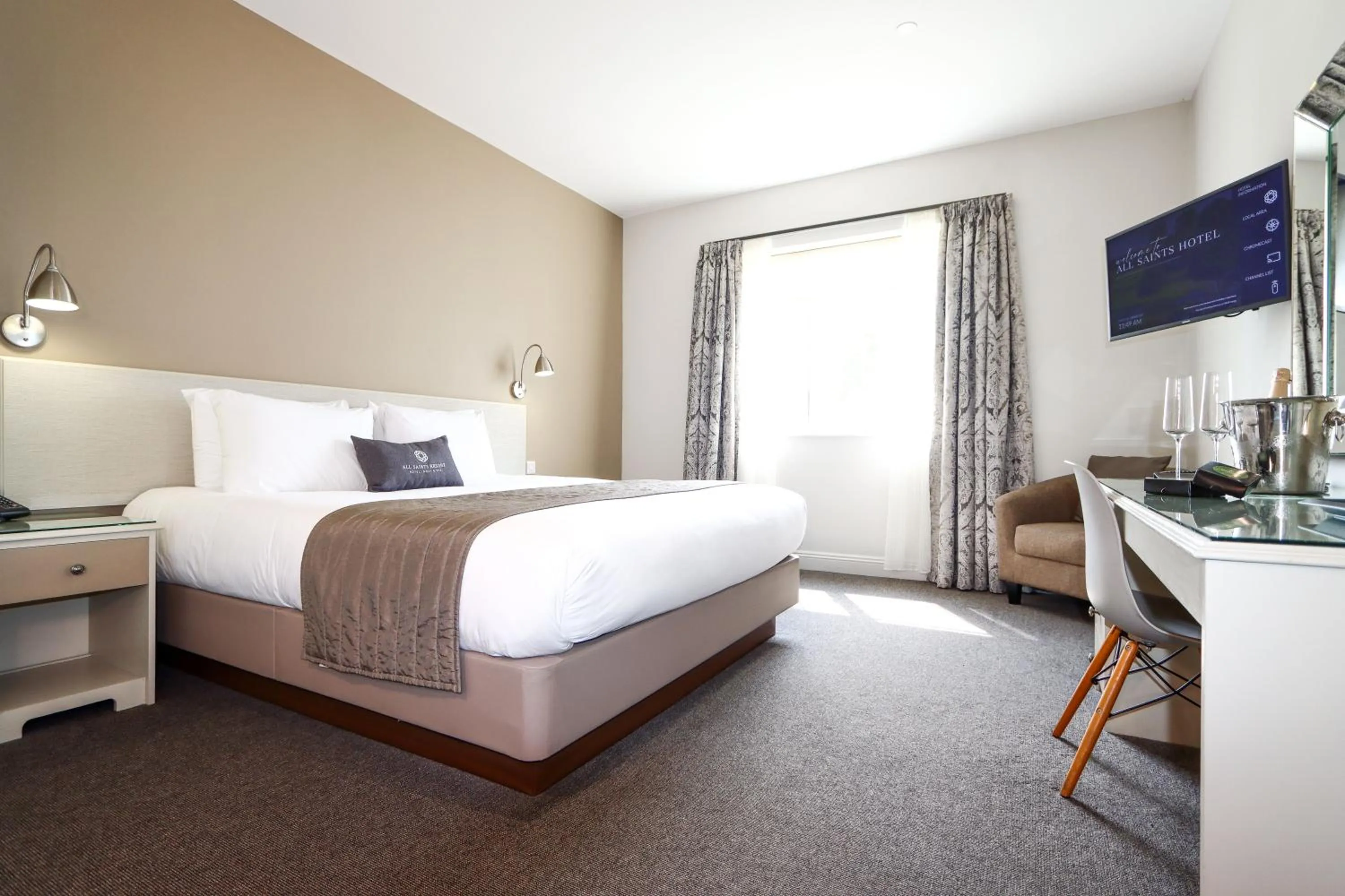 Bed in All Saints Resort