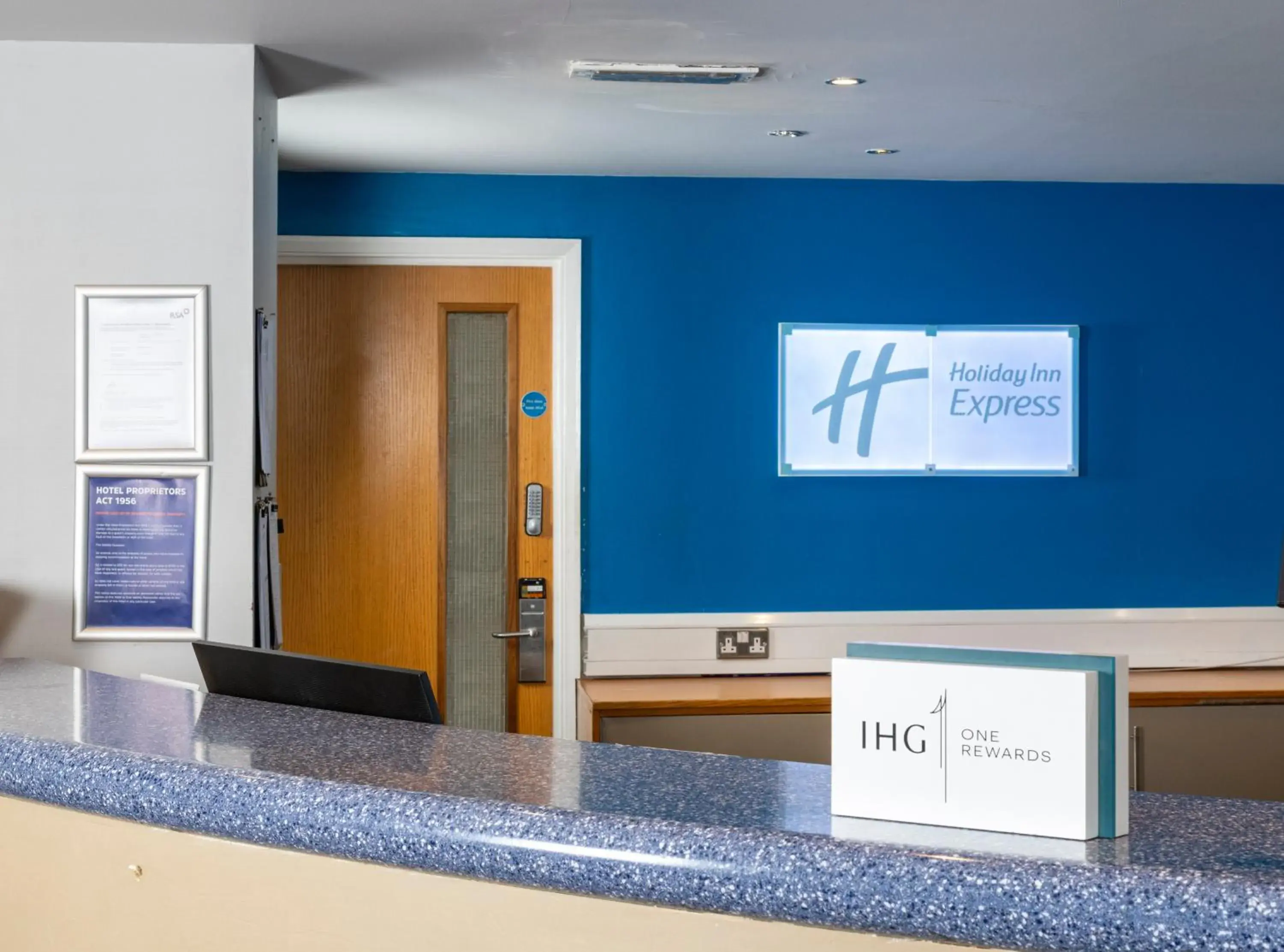 Lobby or reception in Holiday Inn Express London Chingford by IHG Lobby or reception in Holiday Inn Express London Chingford by IHG