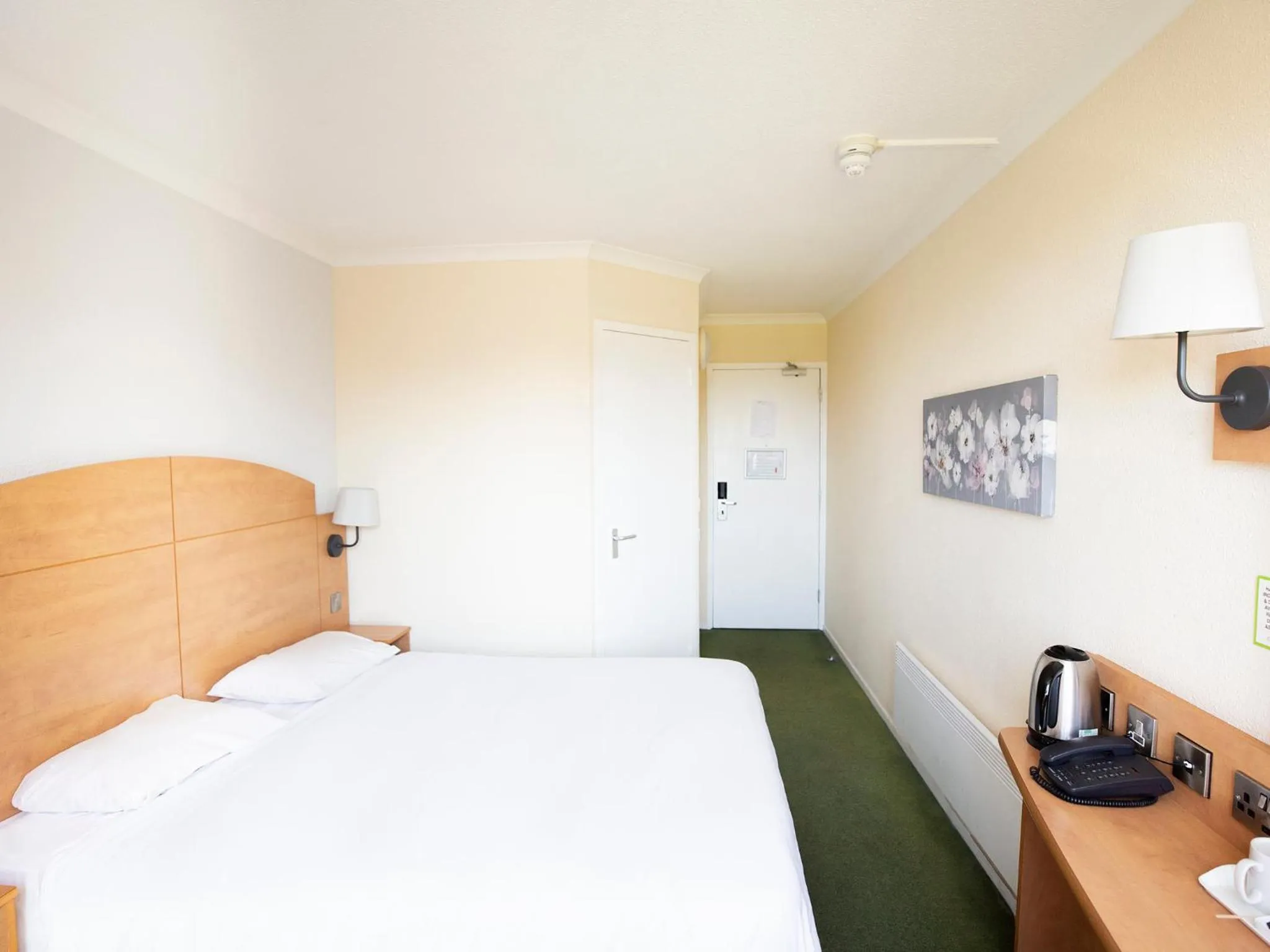 Bed in Campanile Milton Keynes - Fenny Stratford