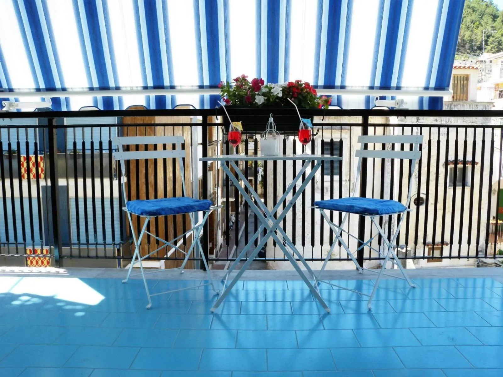 Property building in MiniSuites iCostaioli