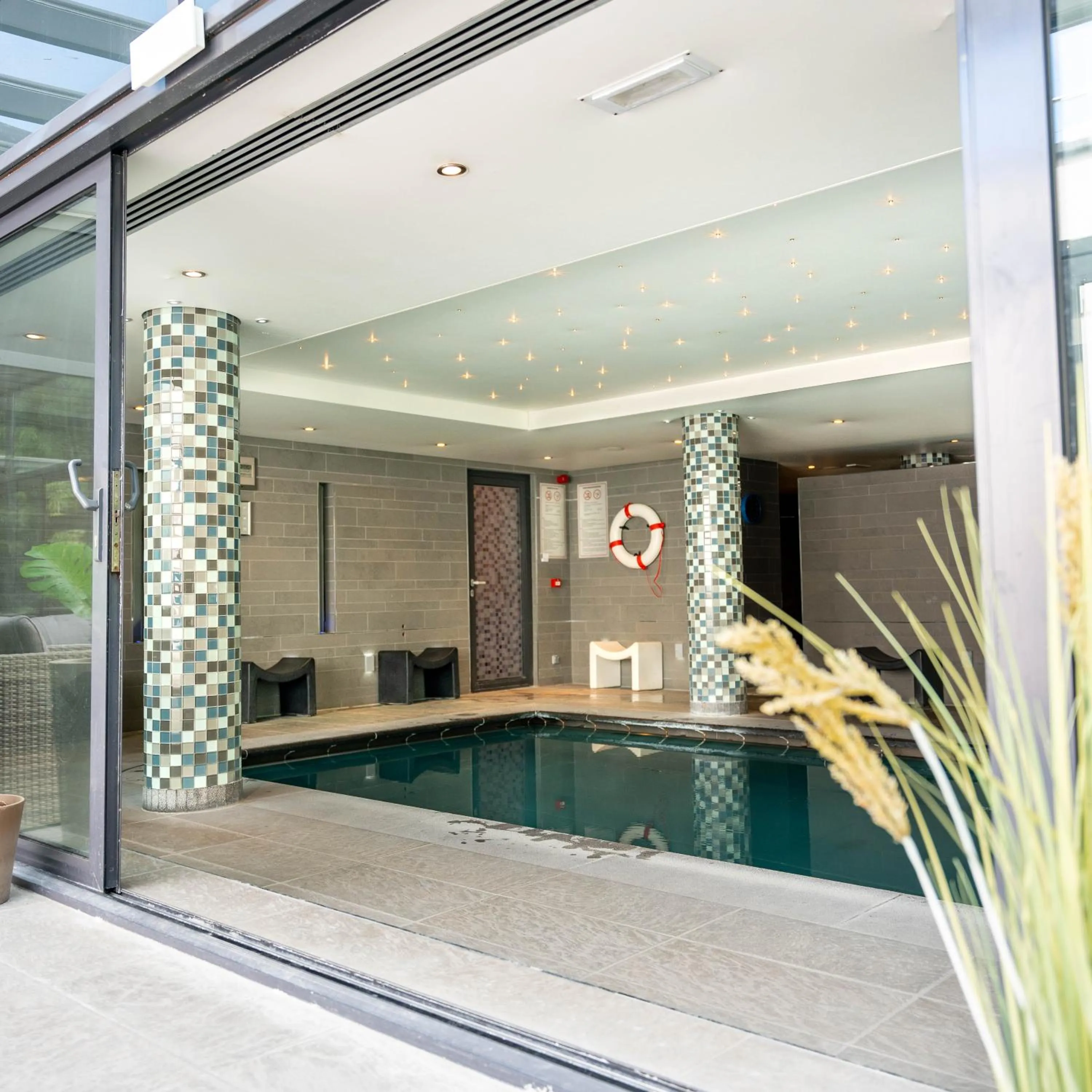 Spa and wellness centre/facilities in Martin's Château Du Lac