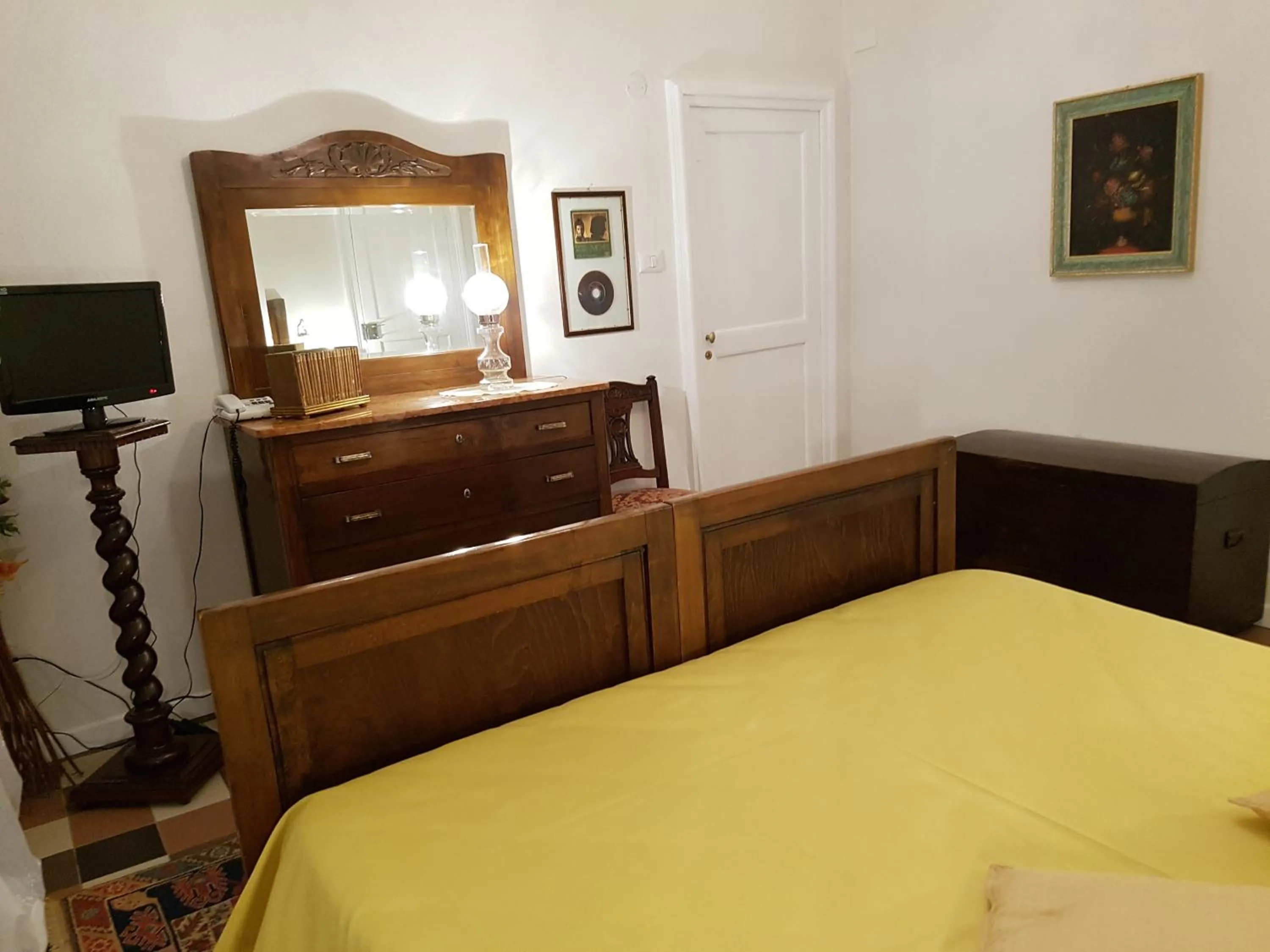 Bedroom, Bed in Se mi vuoi lasciare