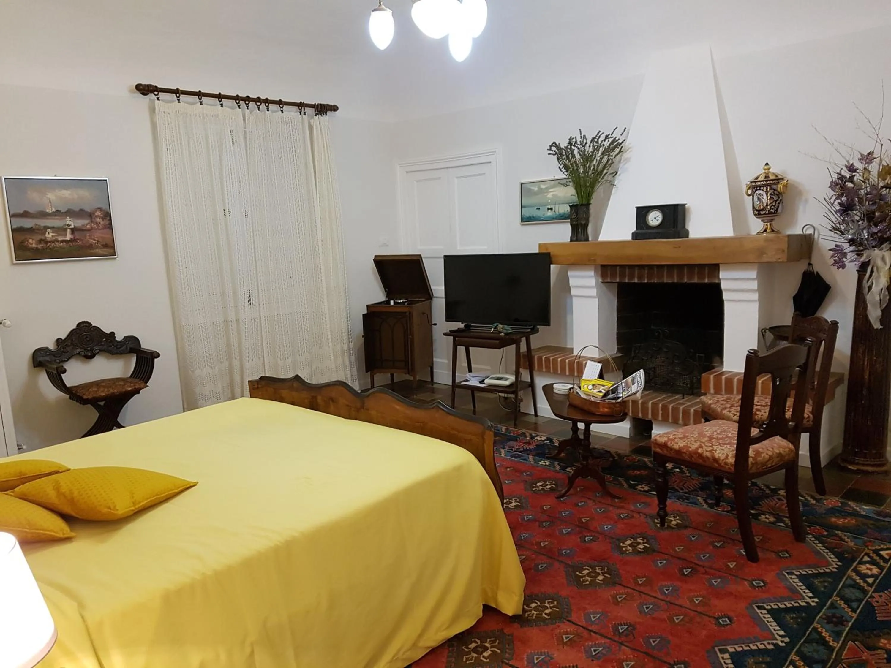 Bedroom, Bed in Se mi vuoi lasciare