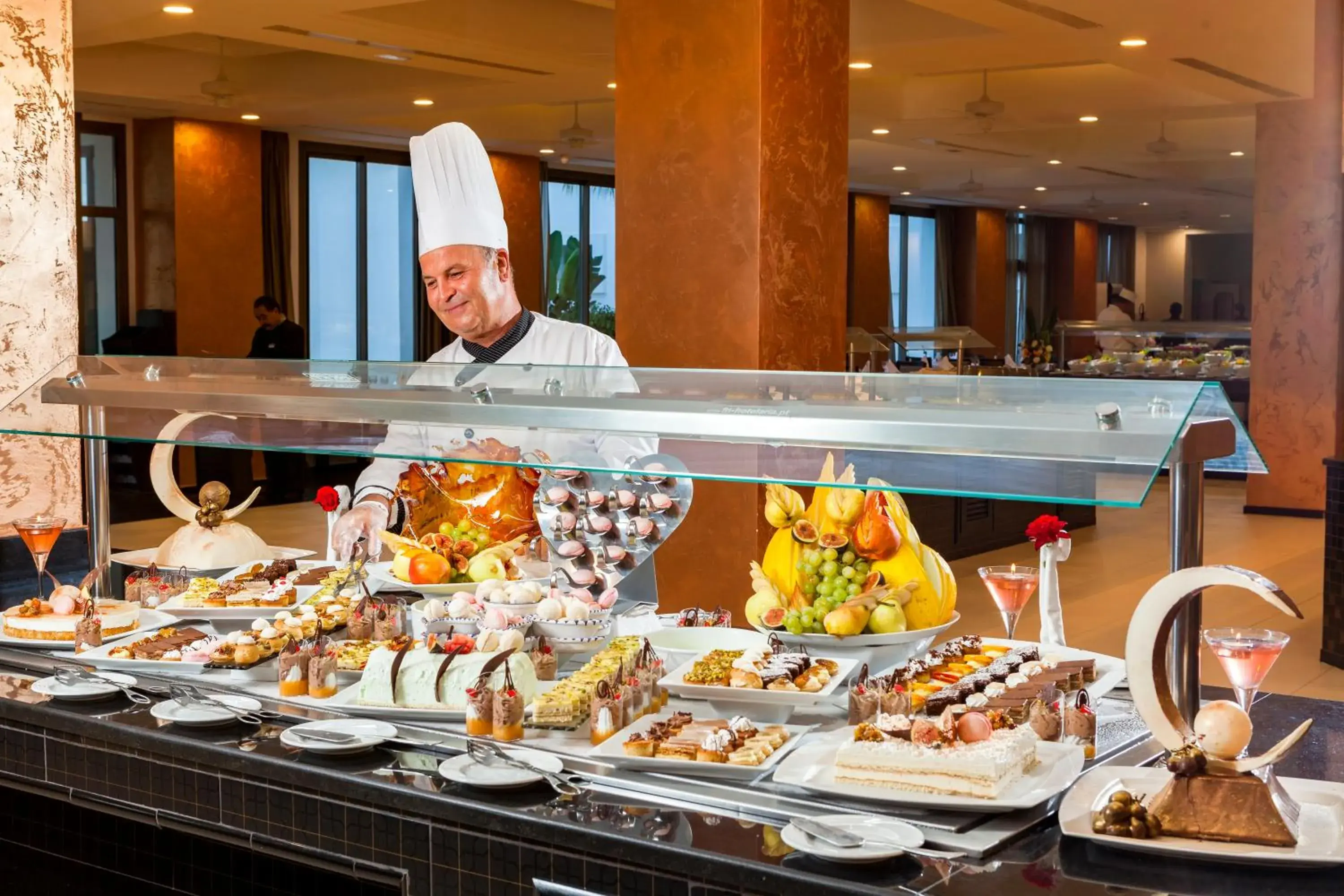 Restaurant/places to eat in Concorde Green Park Palace Restaurant/places to eat in Concorde Green Park Palace