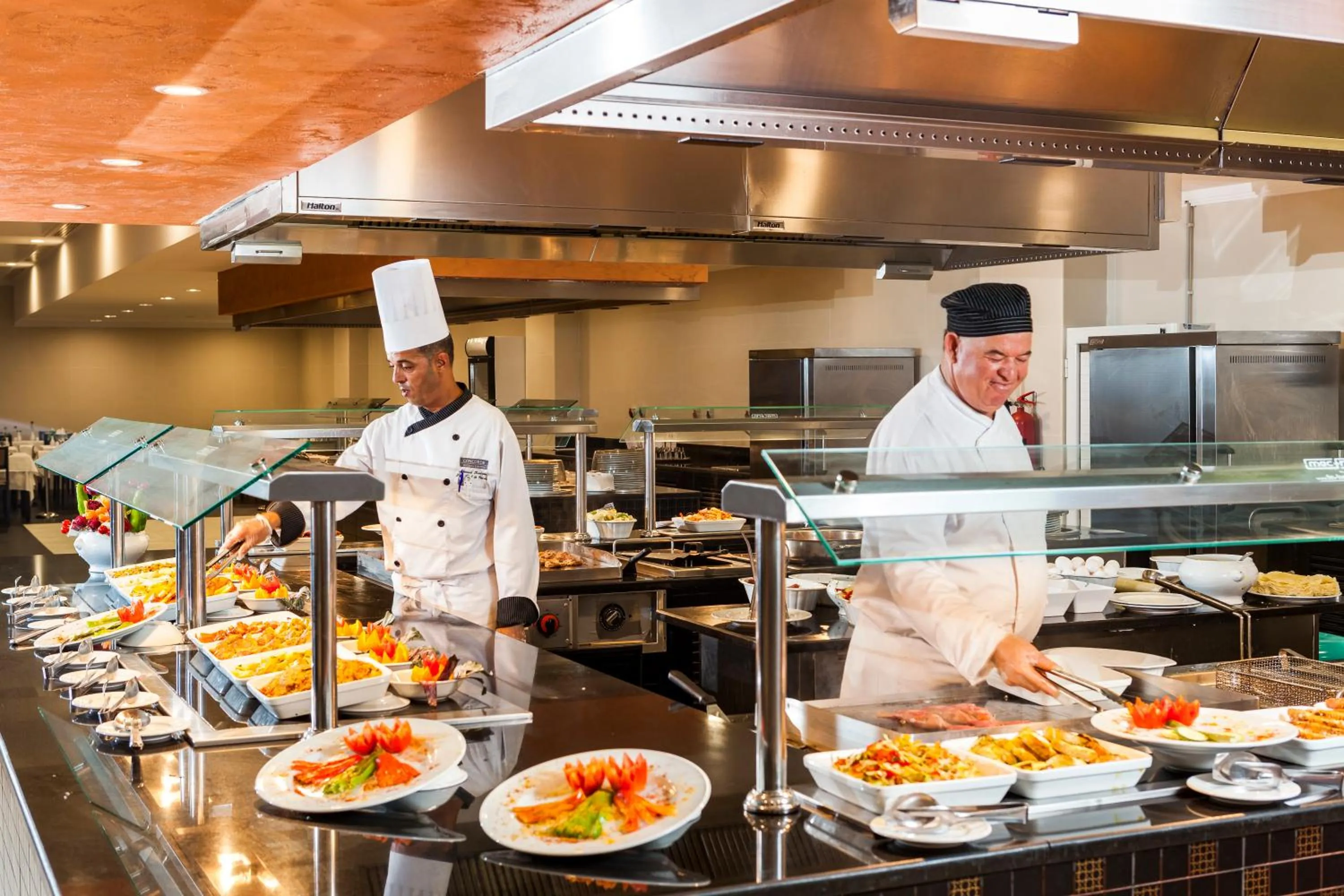 Restaurant/places to eat in Concorde Green Park Palace