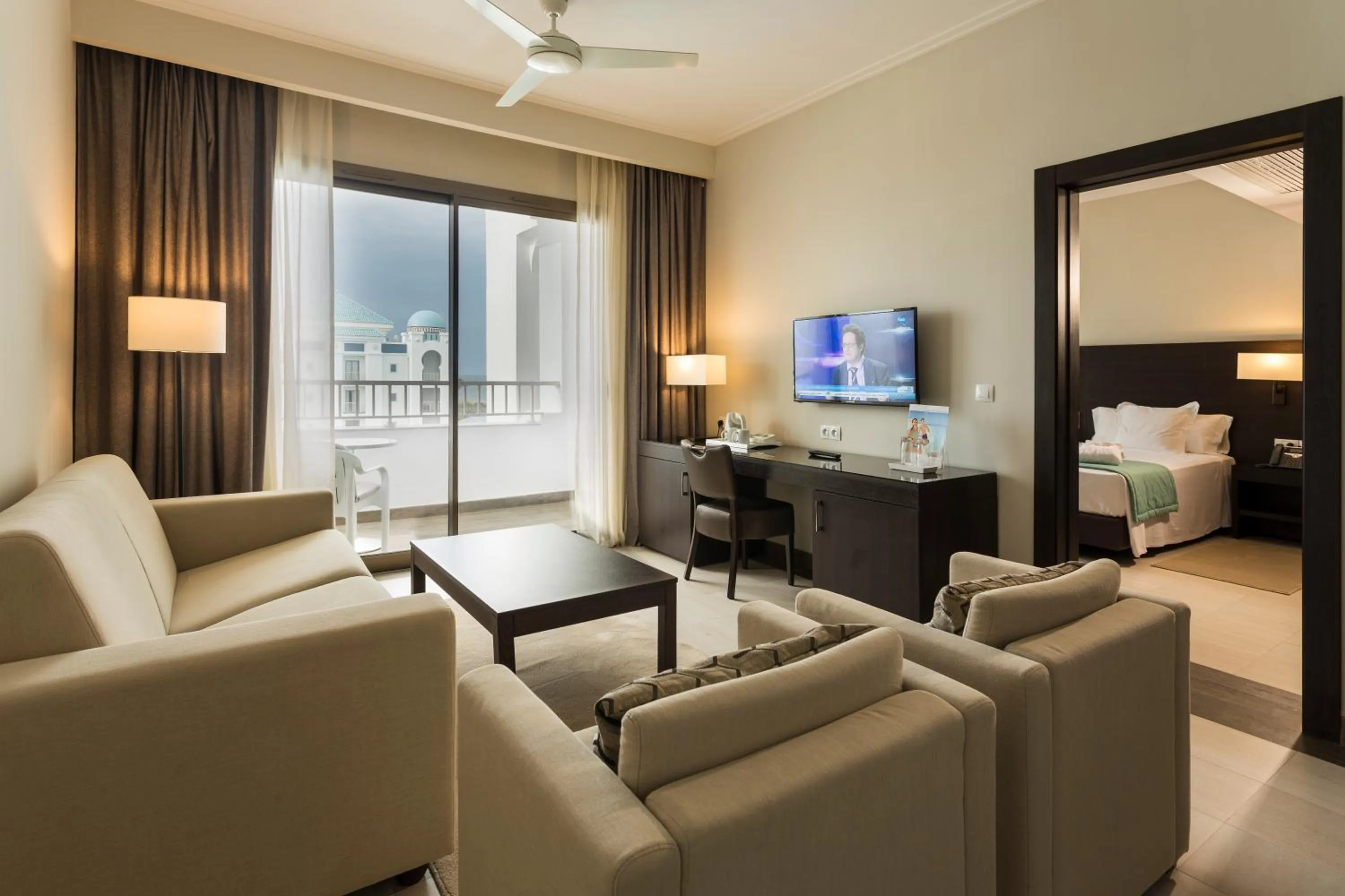 Living room in Concorde Green Park Palace