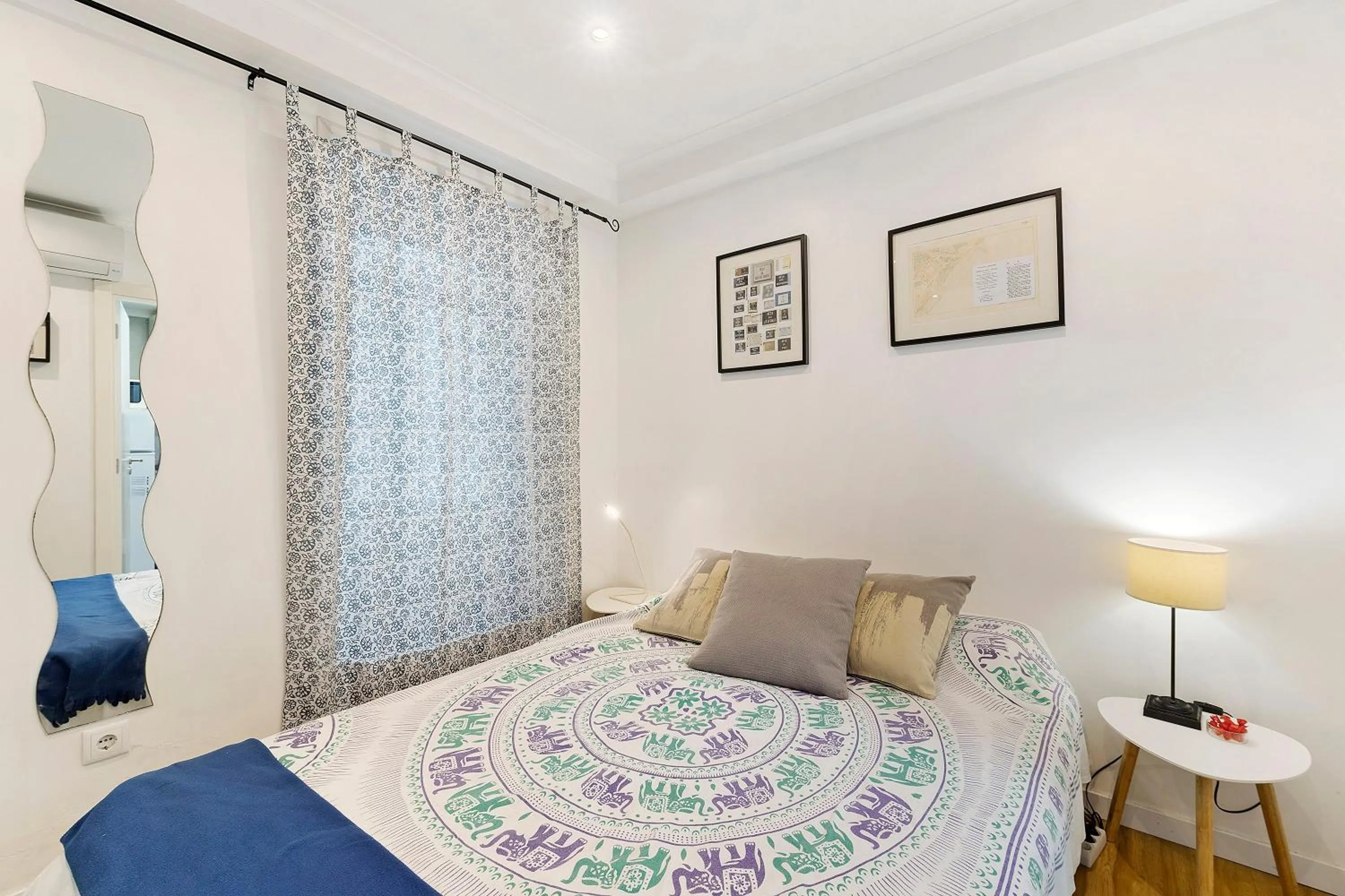 Living room, Bed in Apartamento Sapato