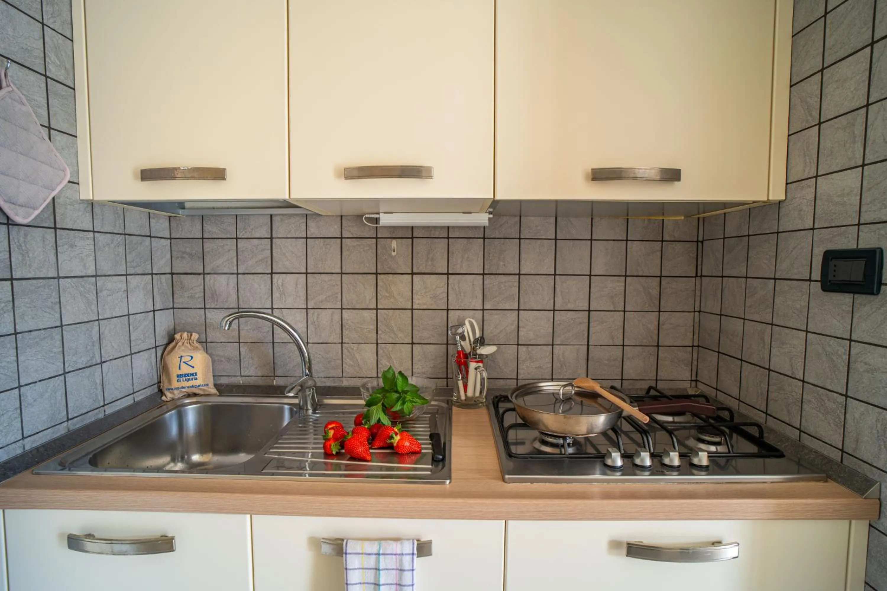 Kitchen or kitchenette in Residence La Palma