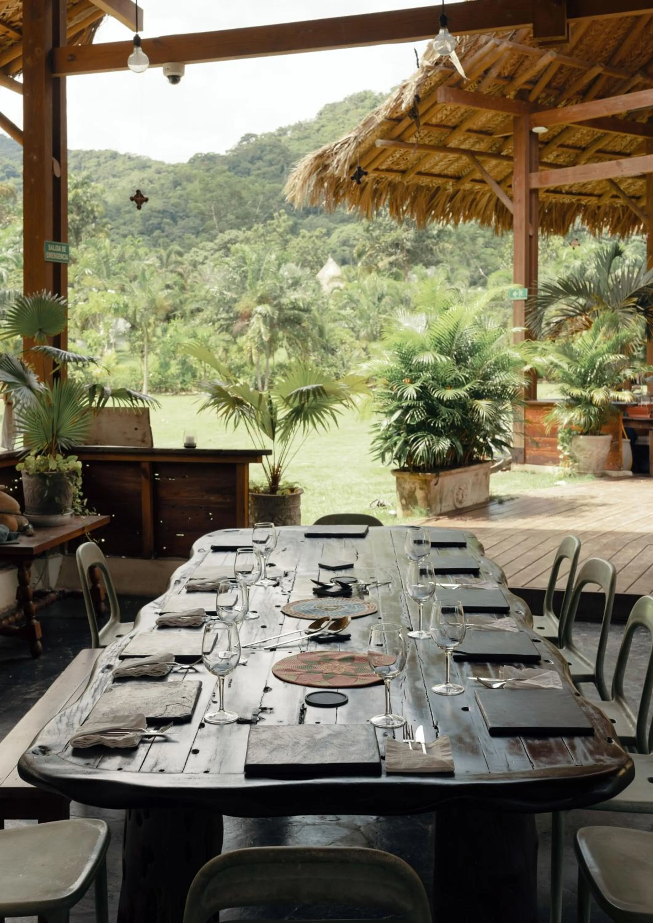 Restaurant/places to eat in ONE Santuario Natural