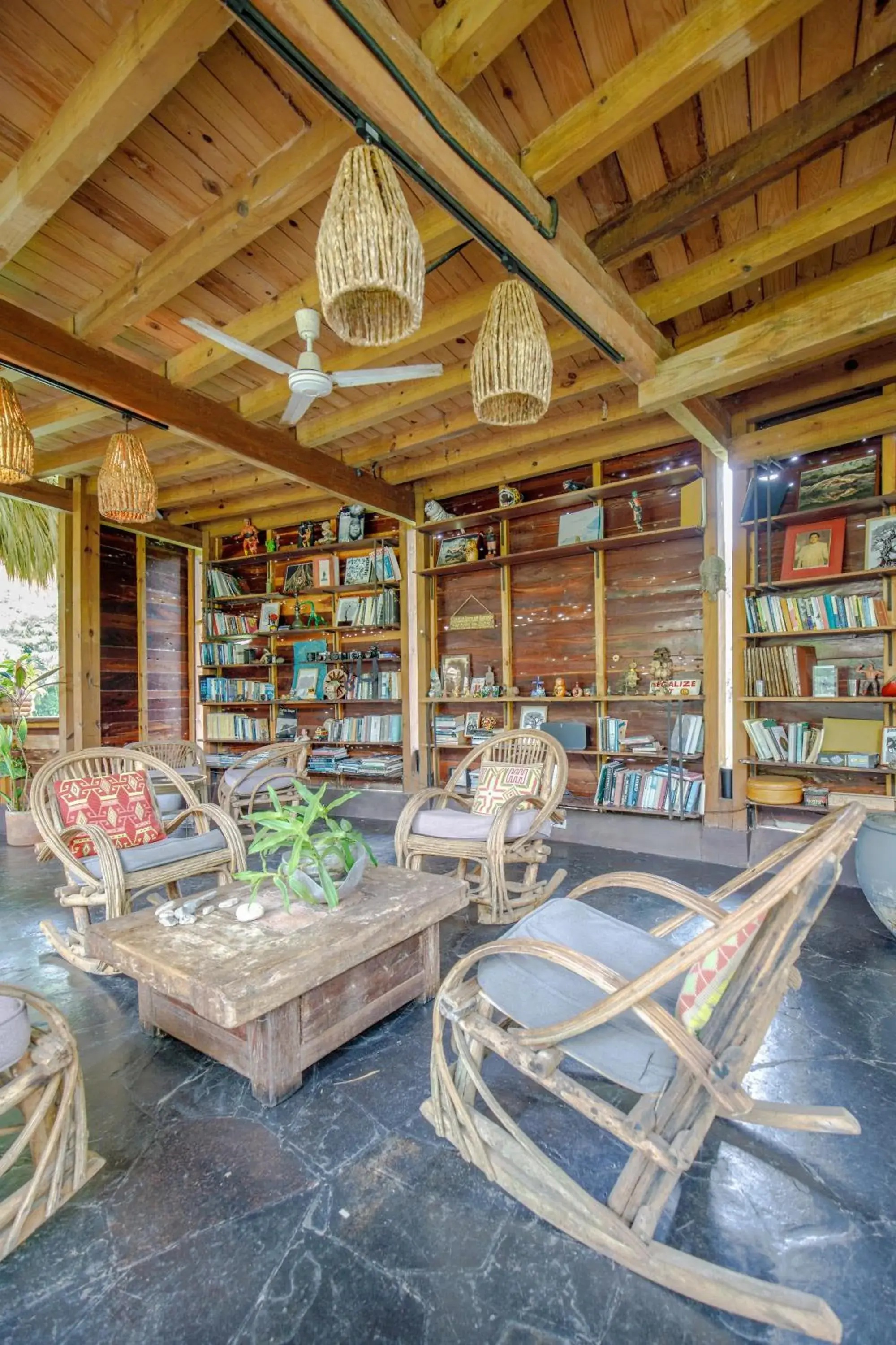 Library in ONE Santuario Natural Library in ONE Santuario Natural