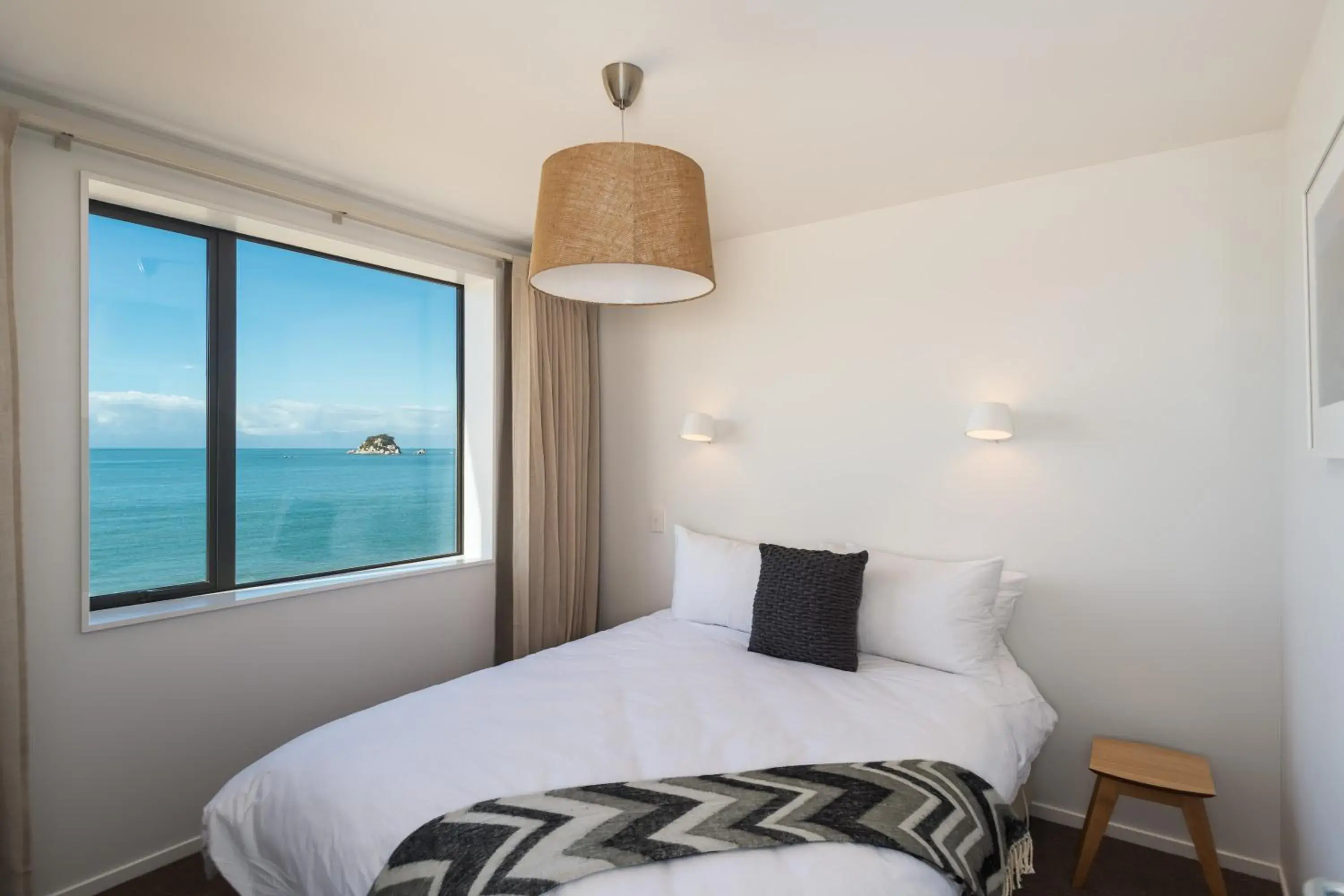 Bed in Kaiteriteri Recreation Reserve Apartments Bed in Kaiteriteri Recreation Reserve Apartments