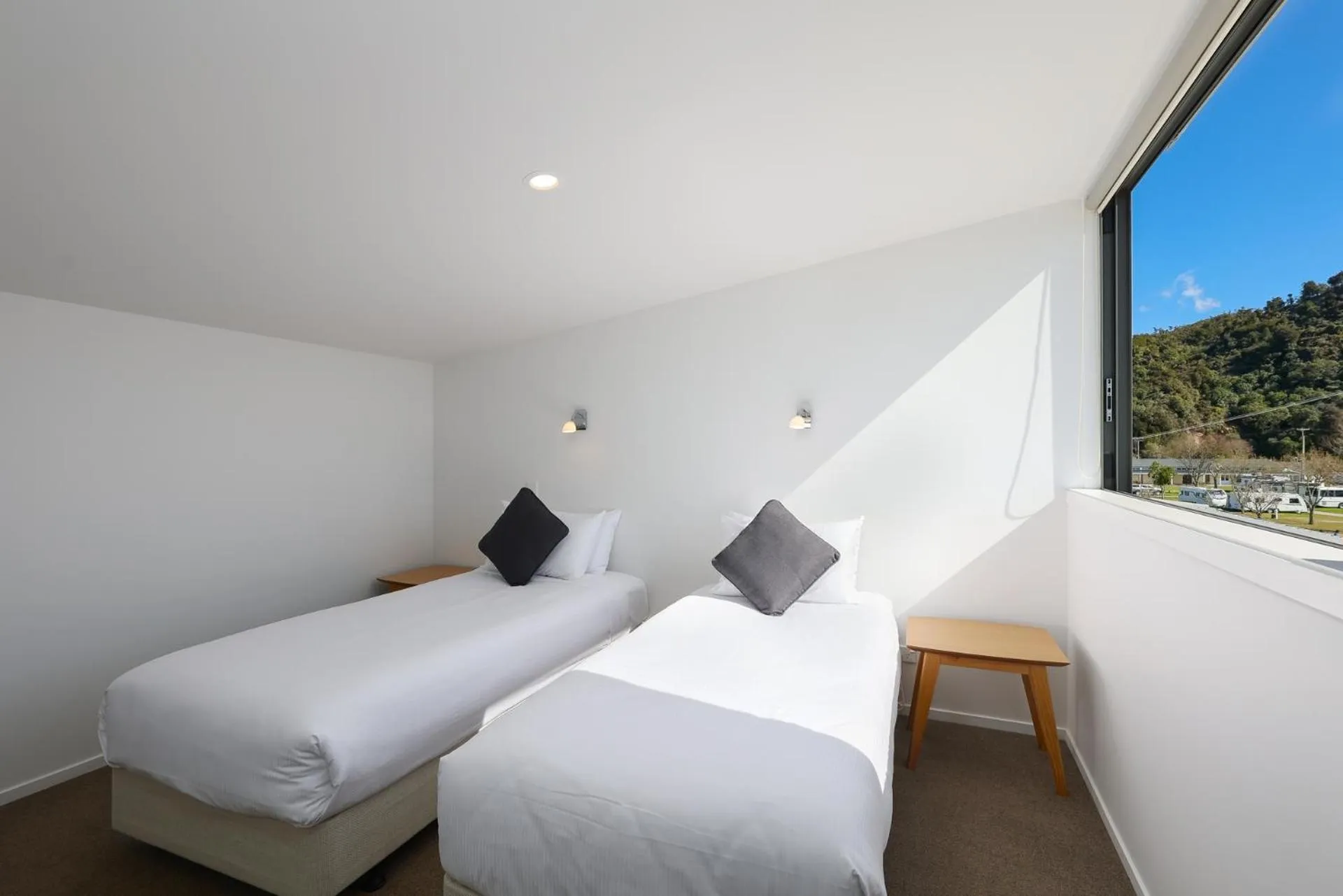 Bedroom, Bed in Kaiteriteri Recreation Reserve Apartments
