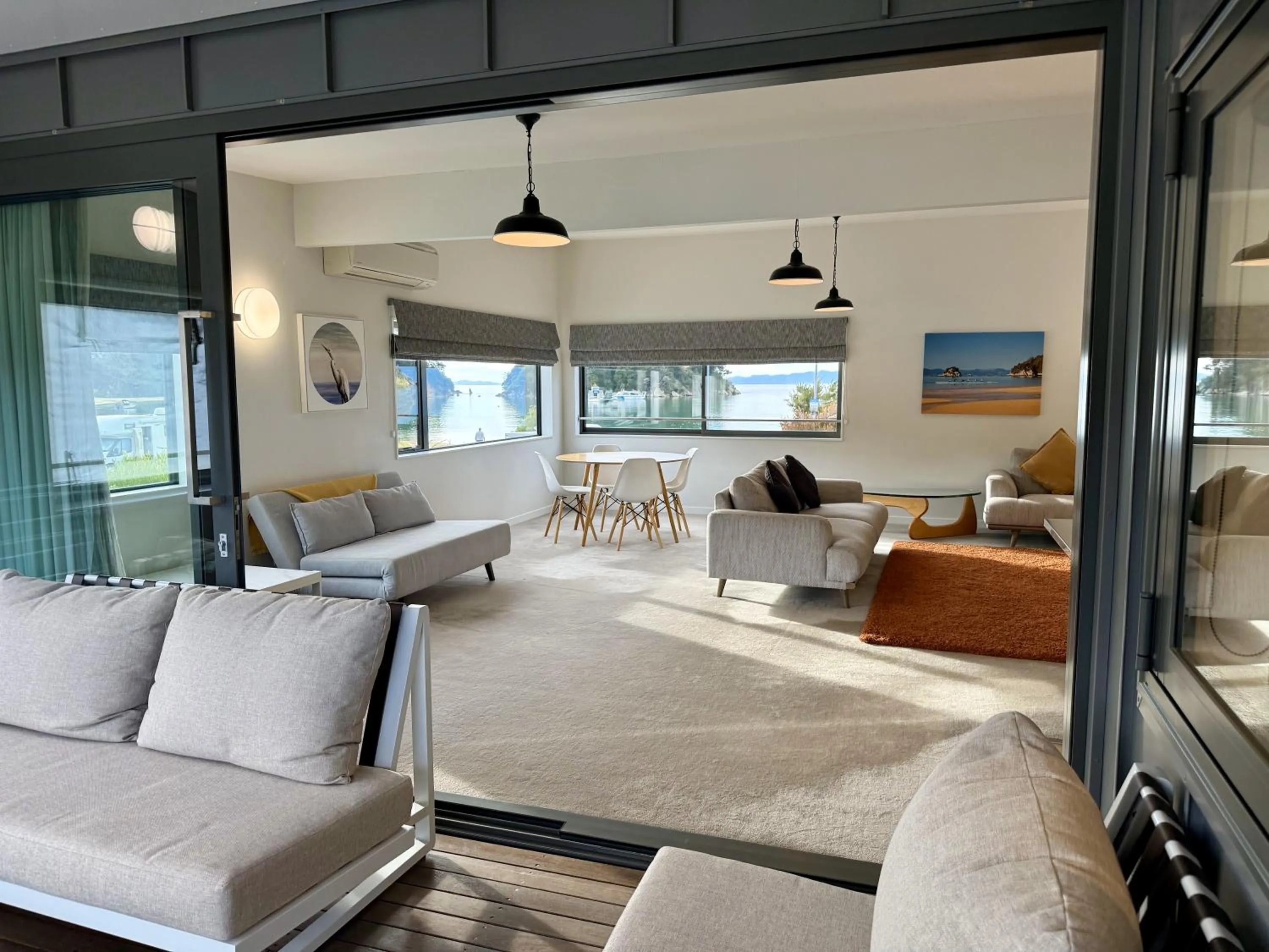 Lounge or bar in Kaiteriteri Recreation Reserve Apartments