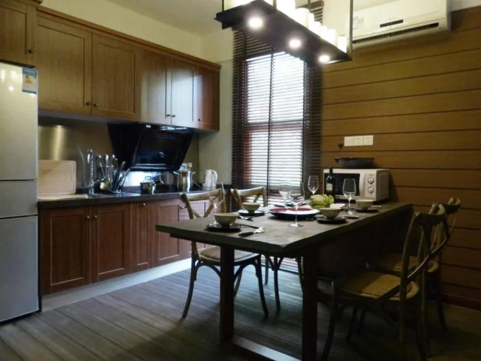 Kitchen or kitchenette in Shell Villa apartel resort