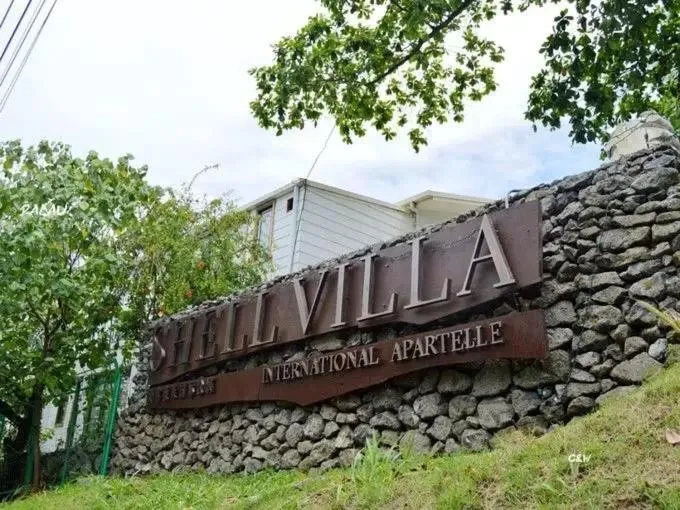 Facade/entrance in Shell Villa apartel resort