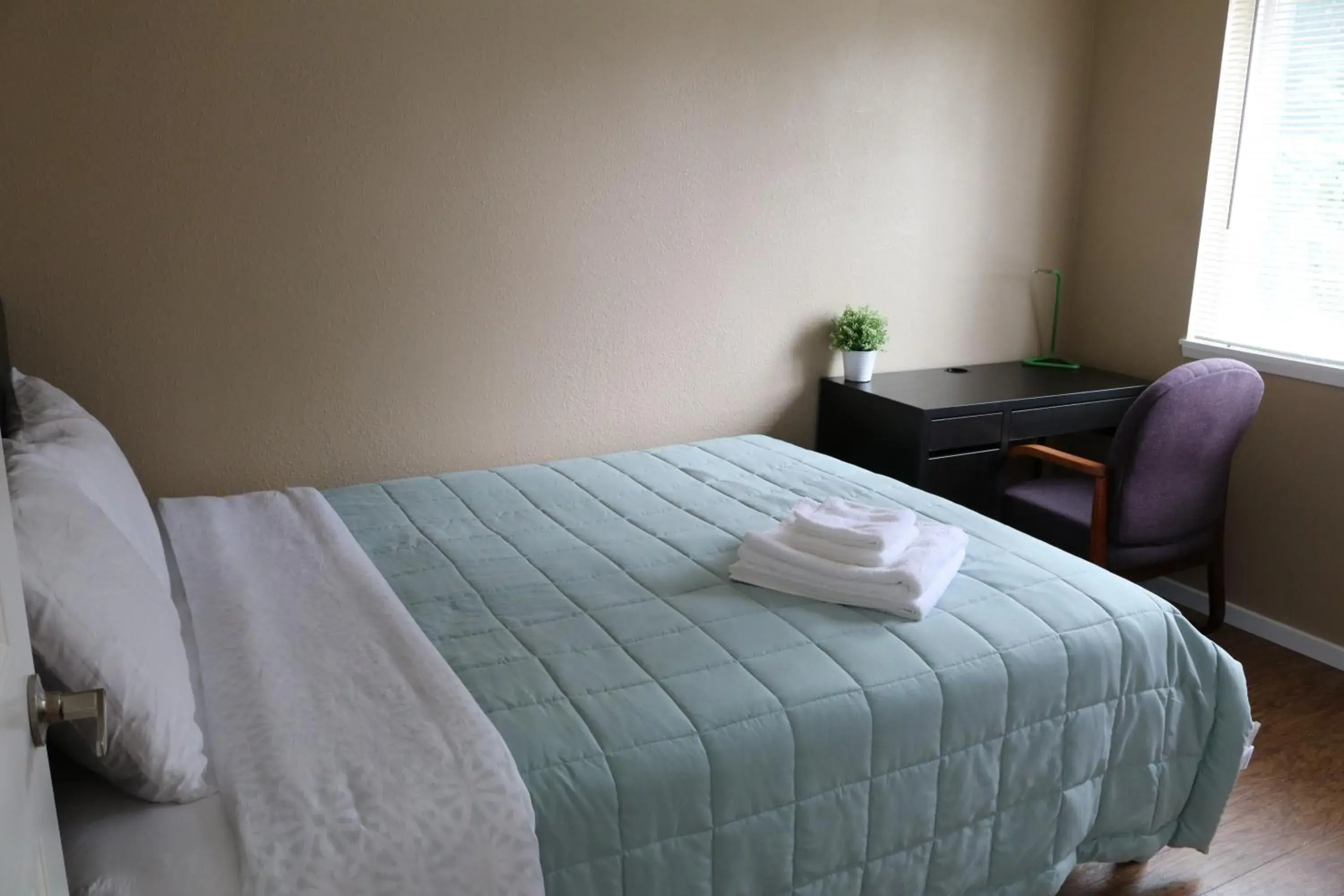 Double Room with Private External Bathroom in Quiet, clean and comfortable room Double Room with Private External Bathroom in Quiet, clean and comfortable room