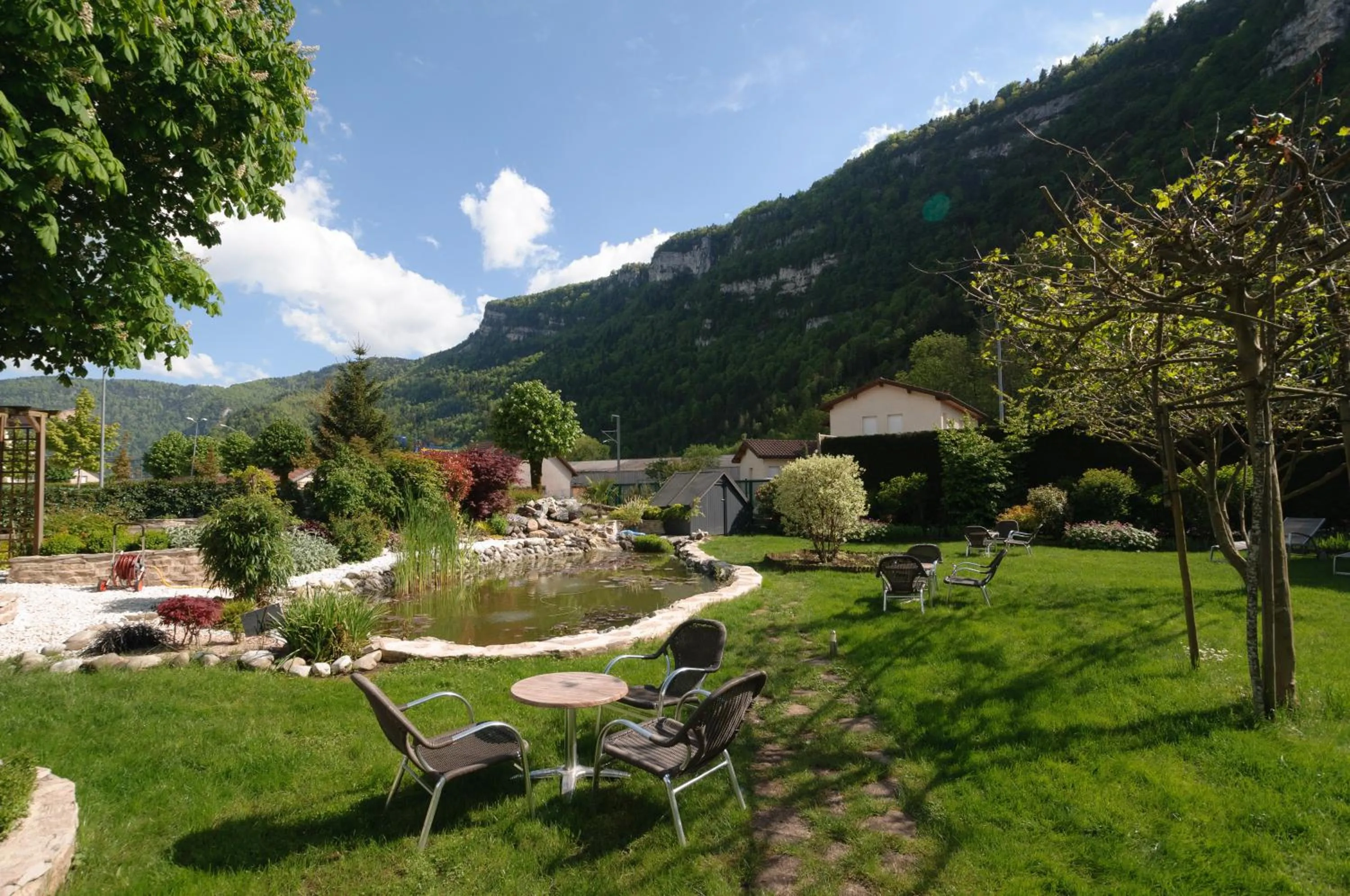 Day in Logis Hotel L'Embarcadère