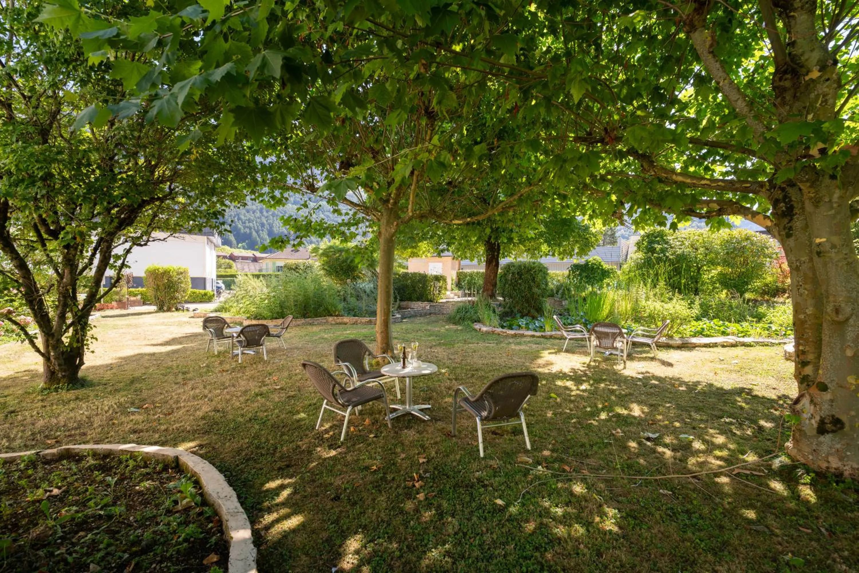 Day in Logis Hotel L'Embarcadère