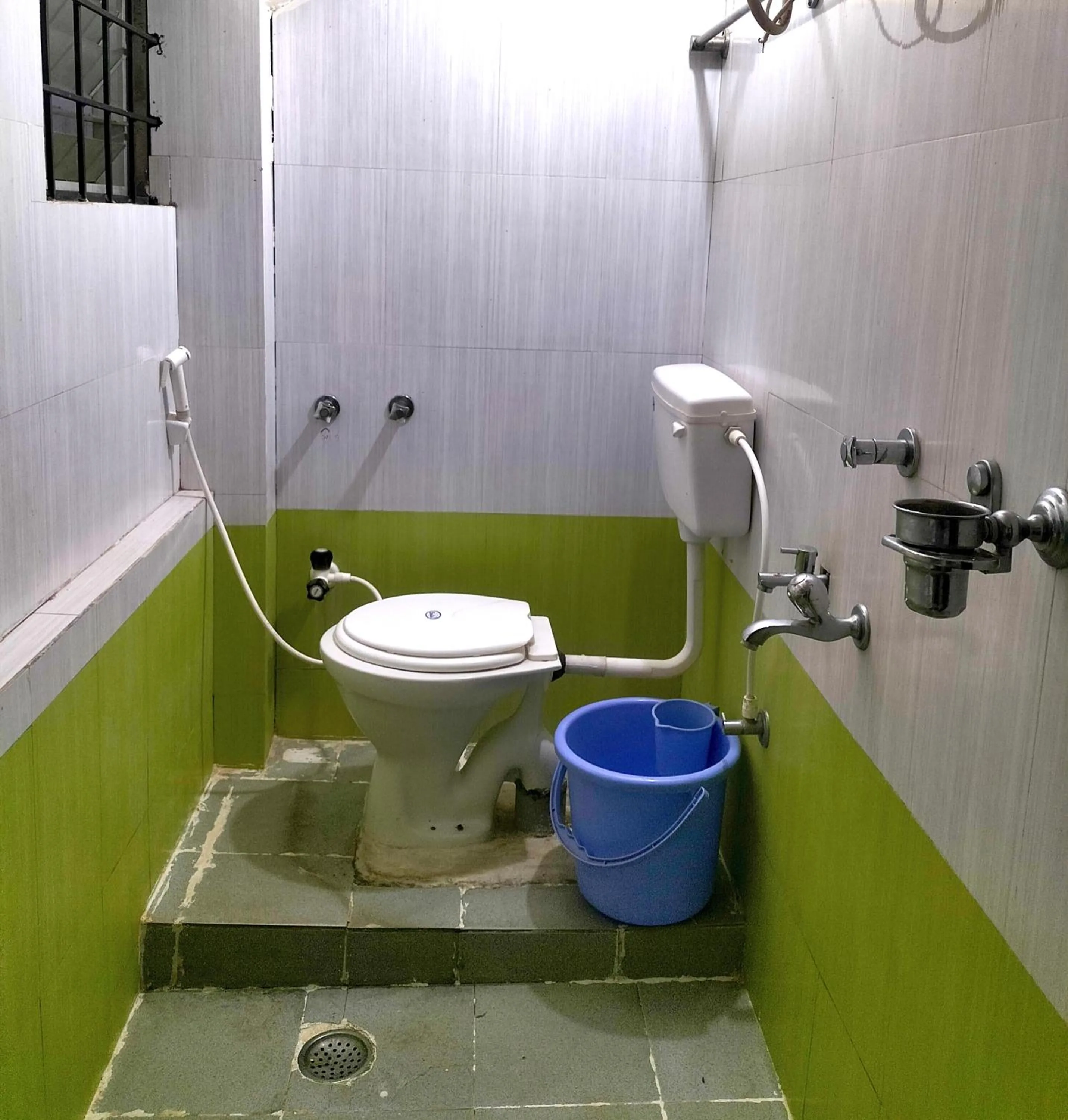 Bathroom in KSTDC Hotel Mayura TalaKaveri, Bhagamandala