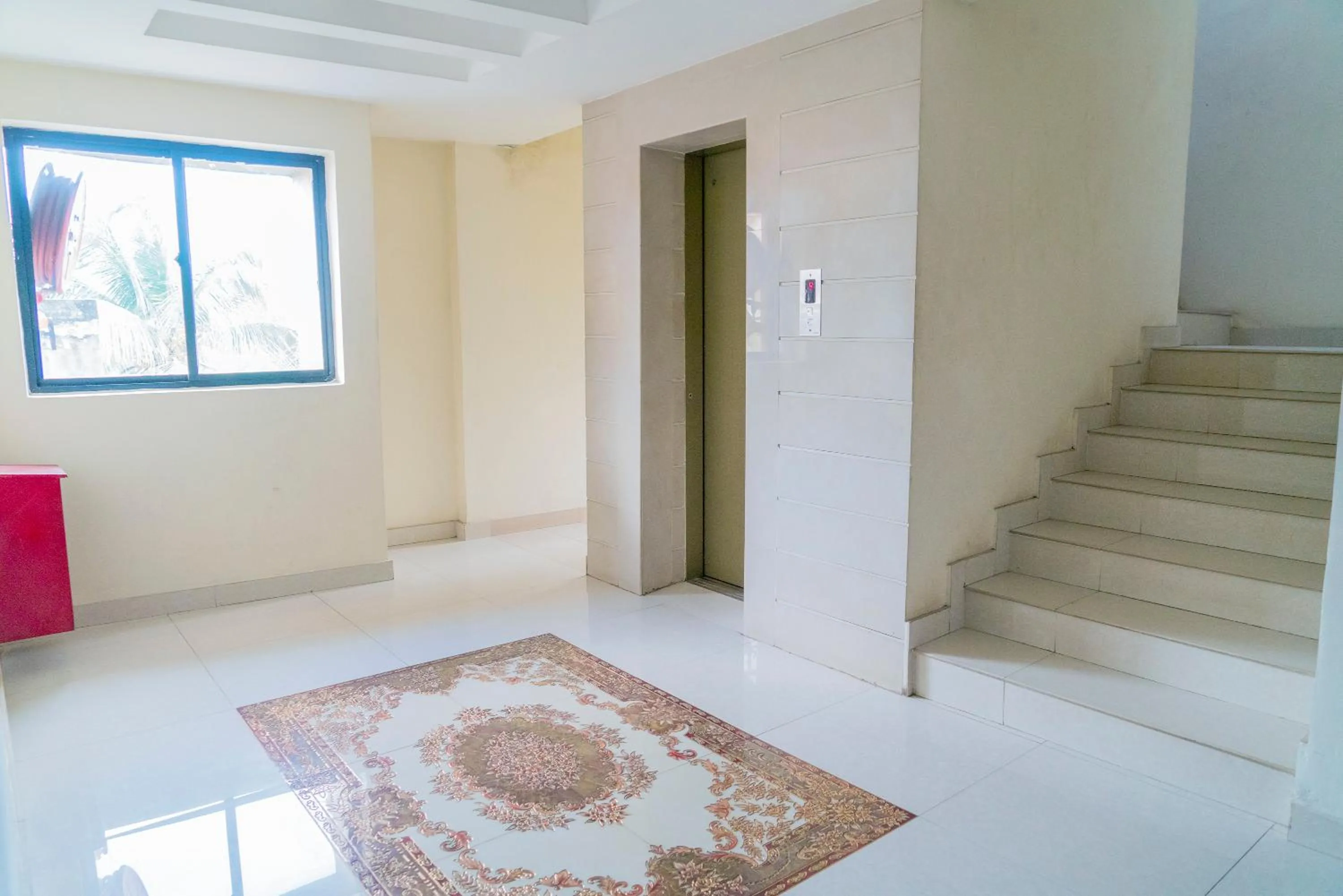 Area and facilities in Green Park Residency