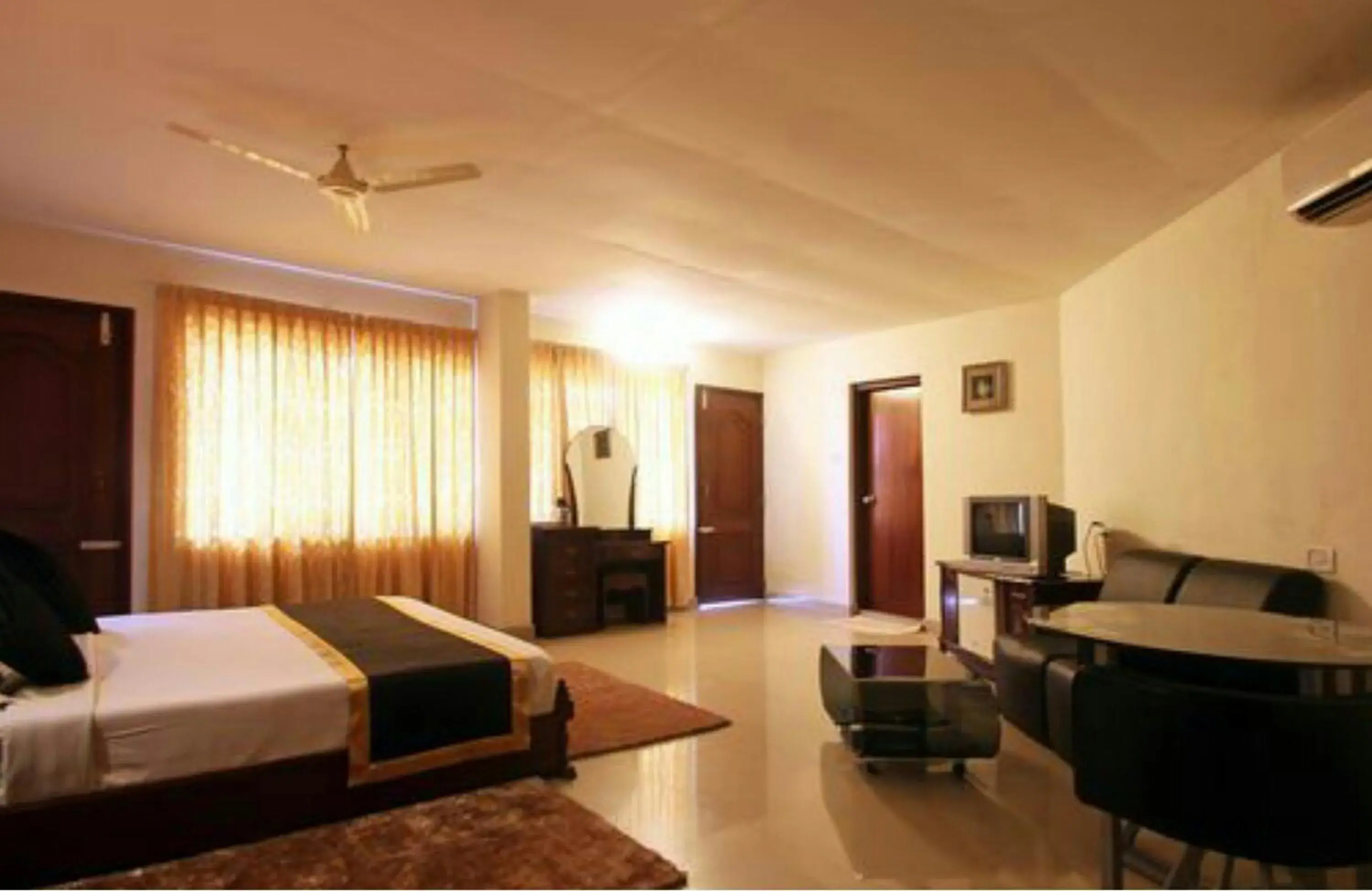 Bedroom, Bed in Green Park Residency Bedroom, Bed in Green Park Residency