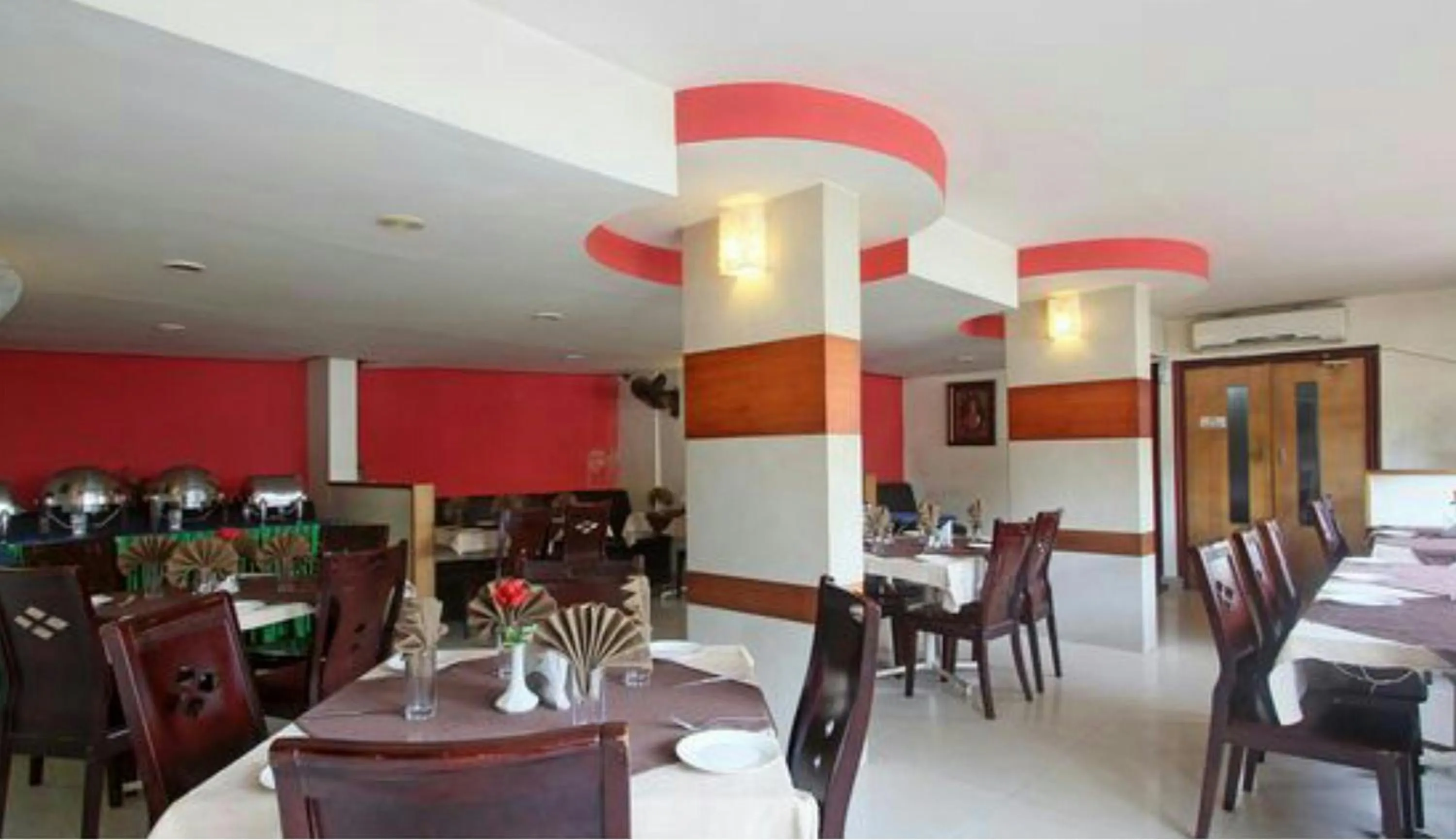 Restaurant/places to eat in Green Park Residency