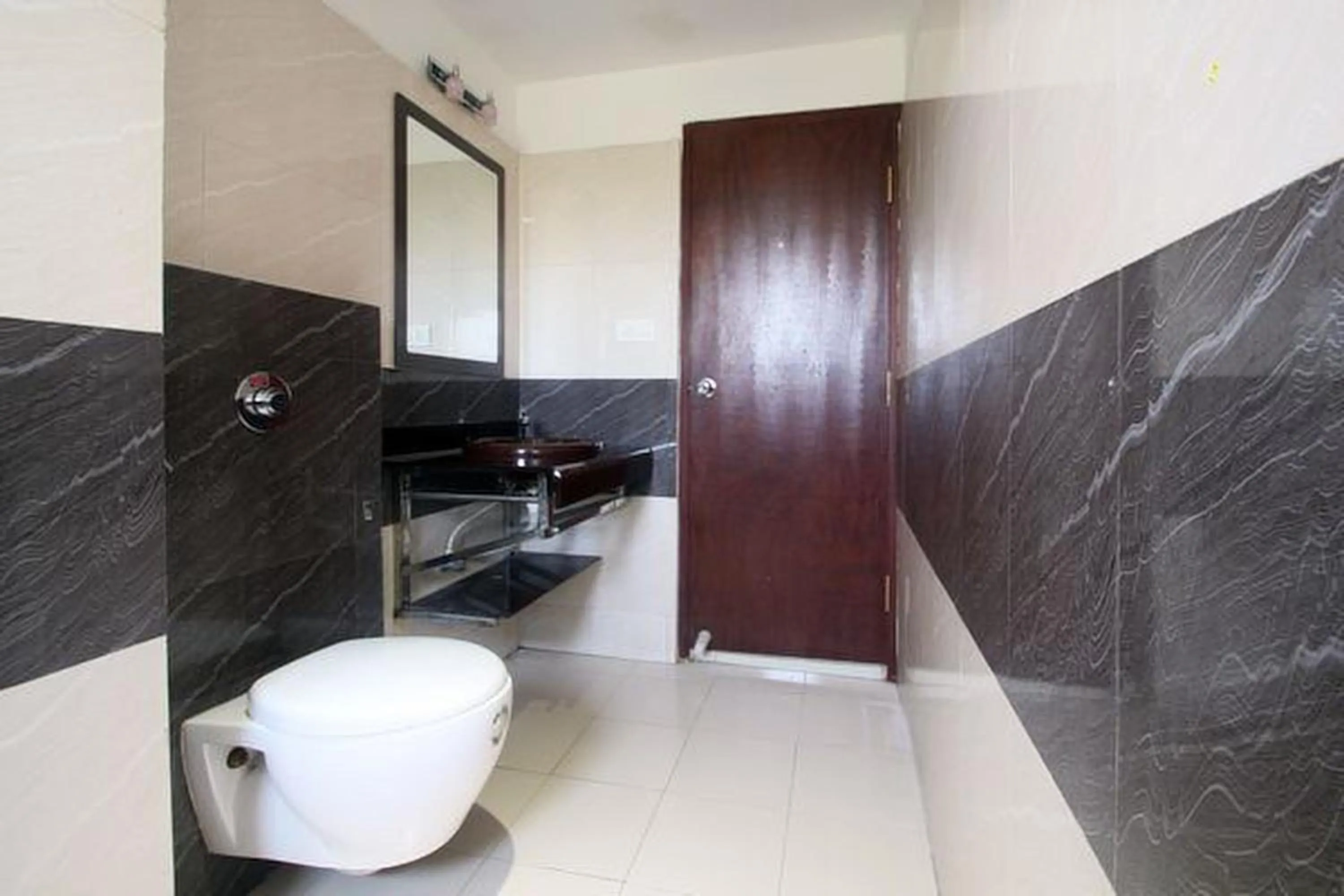 Bathroom in Green Park Residency