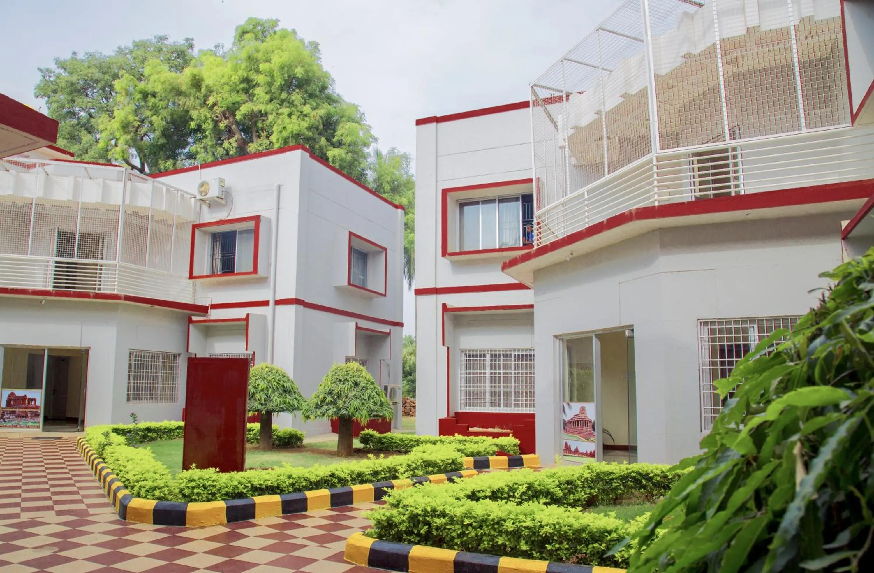 Property building in KSTDC Hotel Mayura Chalukya, Badami