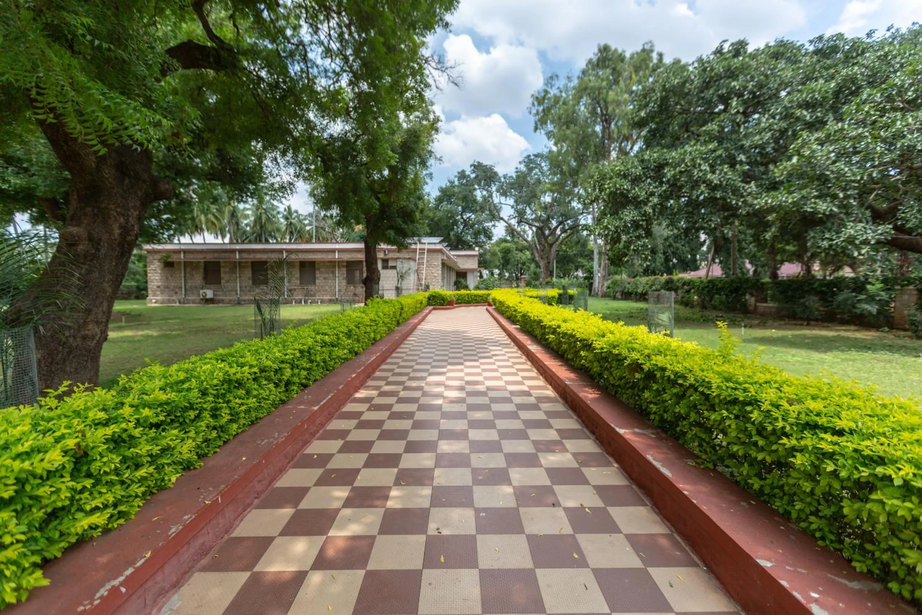 Garden in KSTDC Hotel Mayura Chalukya, Badami