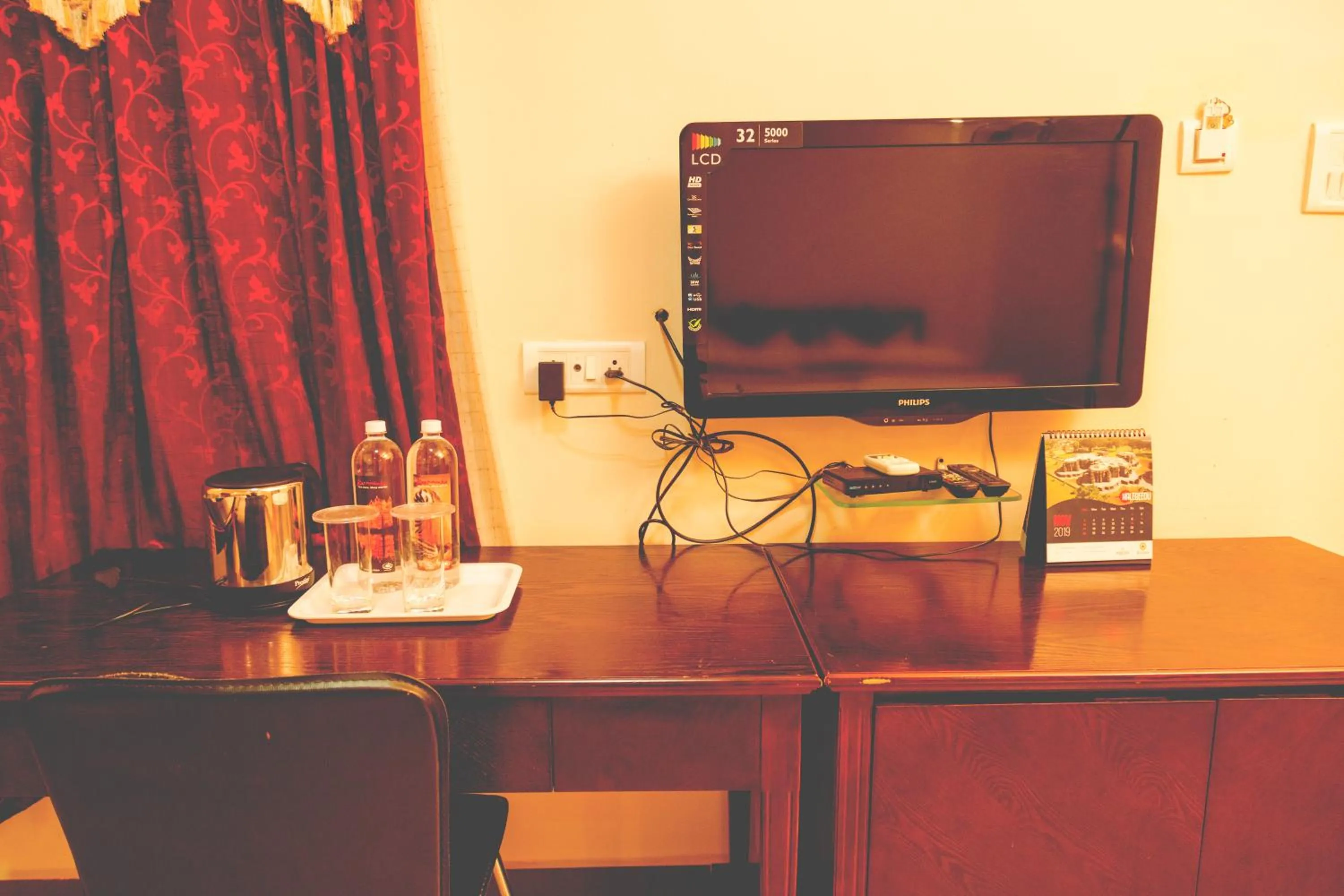 TV and multimedia in KSTDC Hotel Mayura Chalukya, Badami