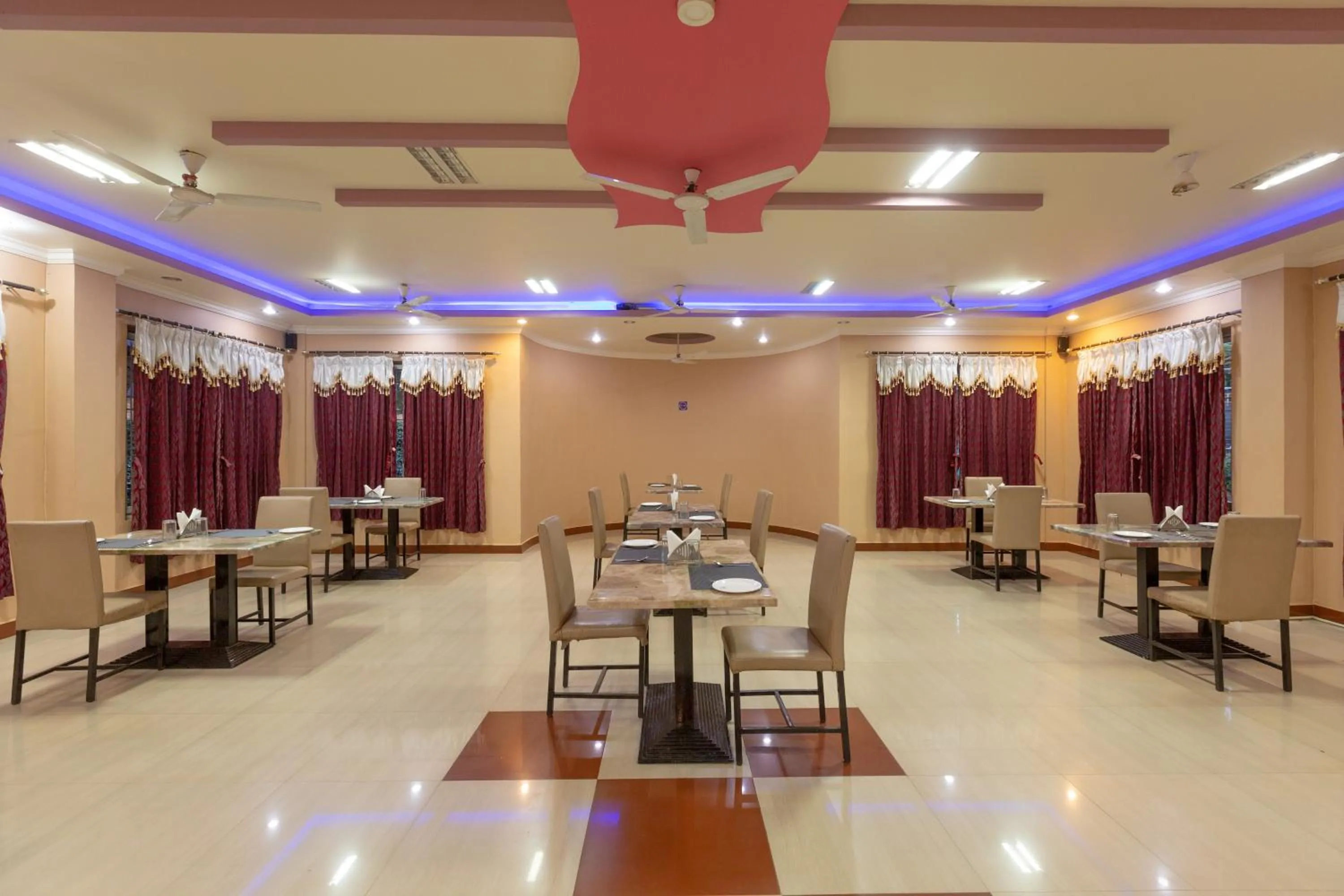 KSTDC Hotel Mayura Chalukya, Badami