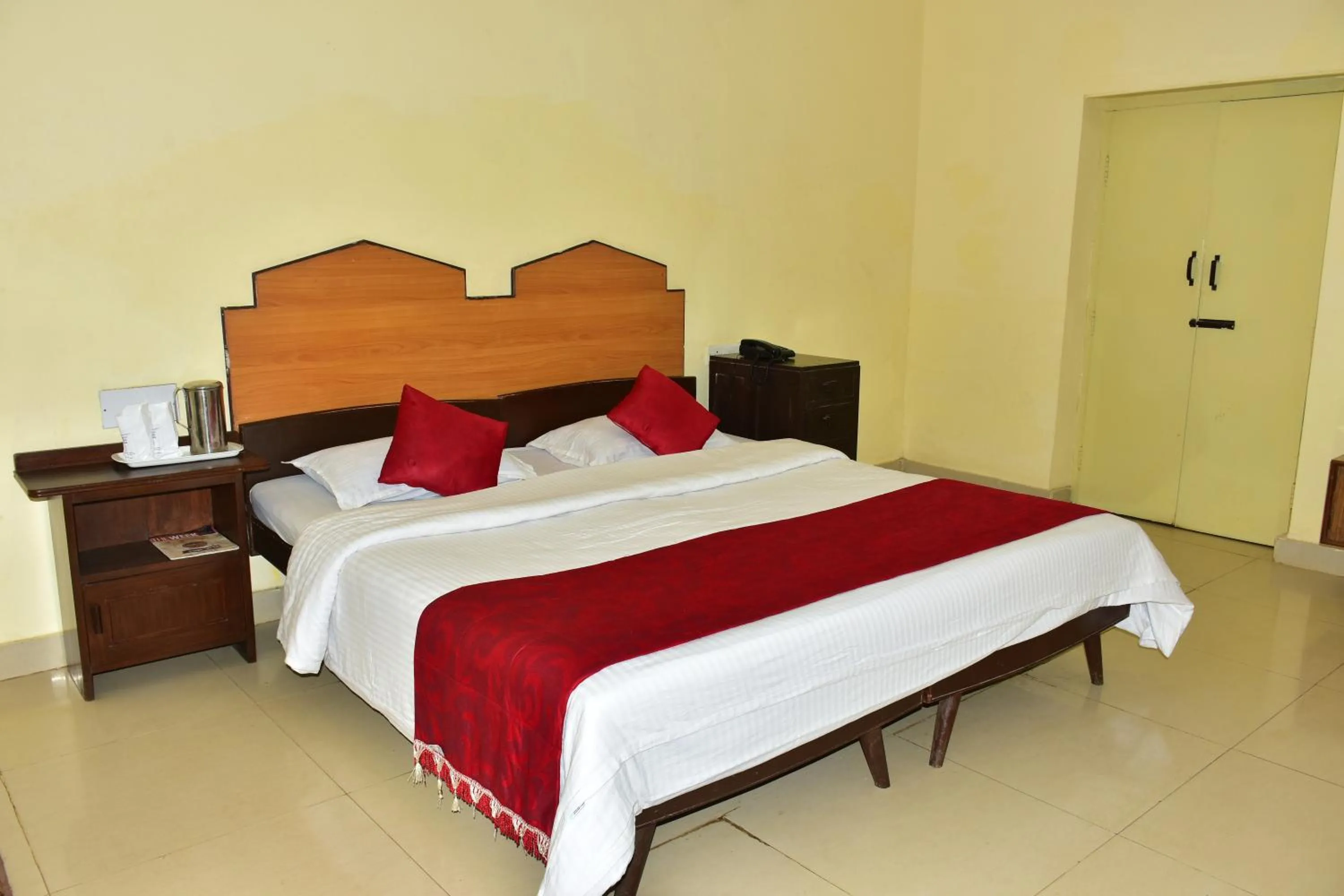 Double Room in KSTDC Hotel Mayura Sudarshan ,Ooty