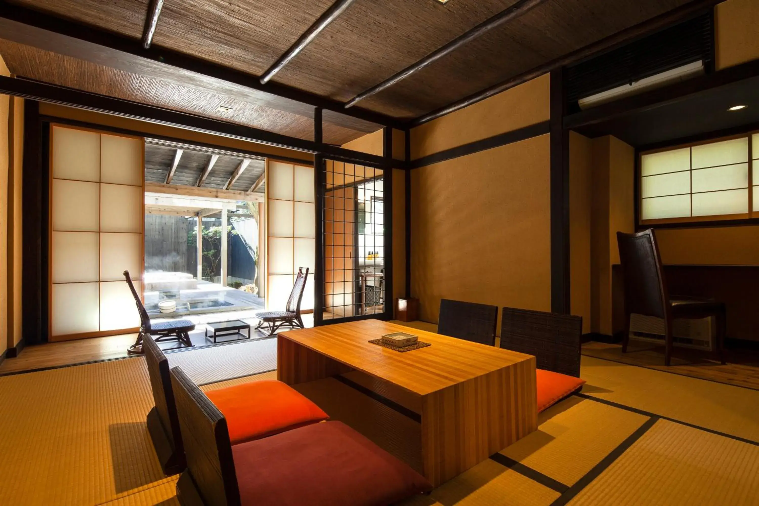 Luxury Room with Tatami Area and Open-Air Bath in Matsuzakaya Honten Luxury Room with Tatami Area and Open-Air Bath in Matsuzakaya Honten